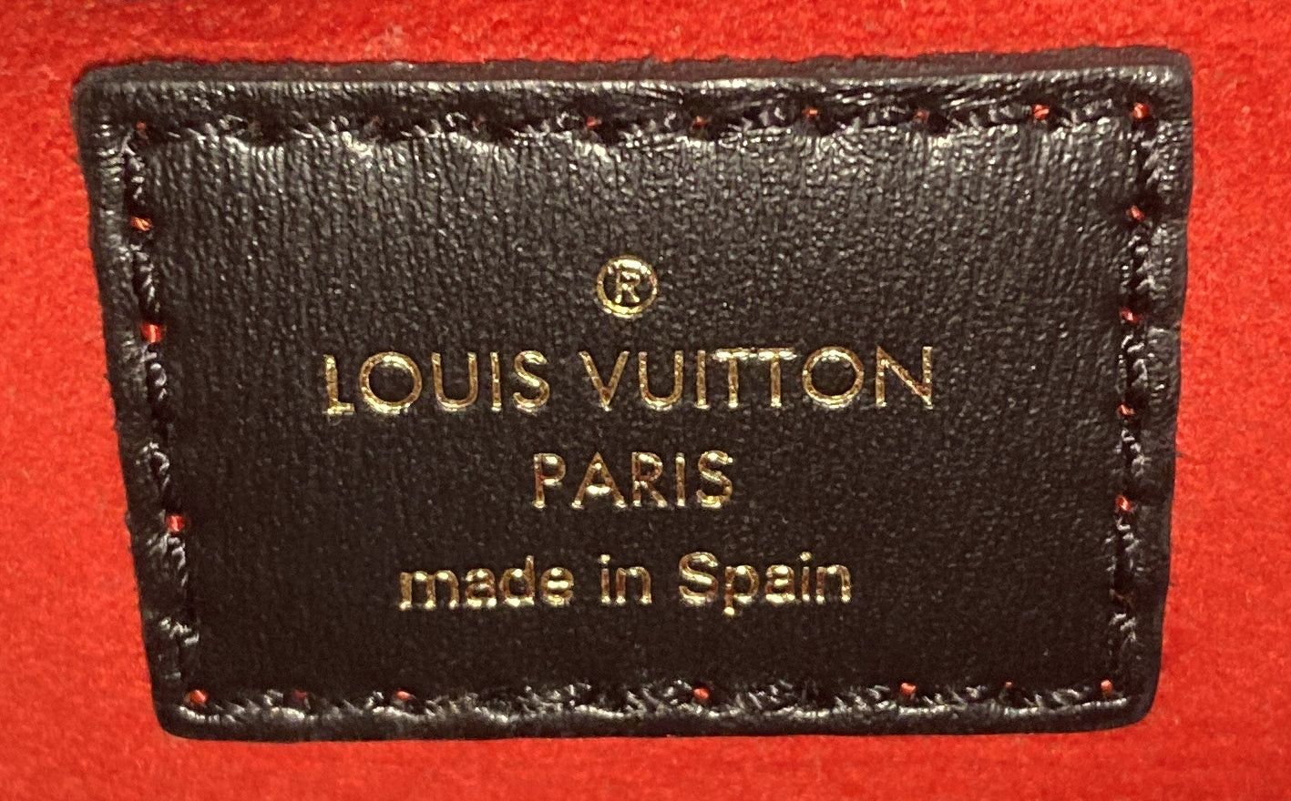 Louis Vuitton Dauphine Shoulder Bag Size ONE SIZE - 7 Thumbnail