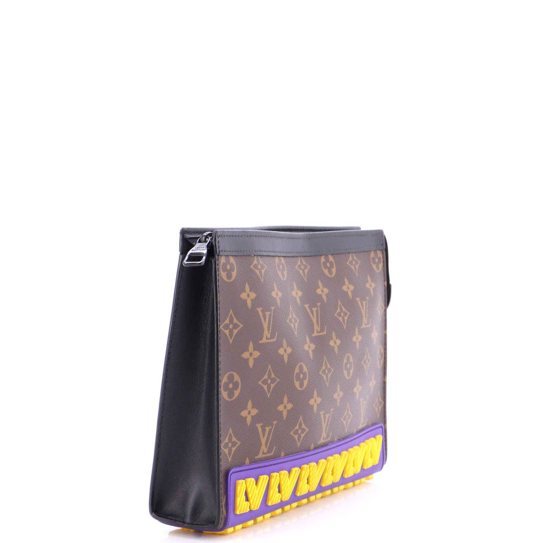 Louis Vuitton Pochette Voyage Size ONE SIZE - 2 Thumbnail