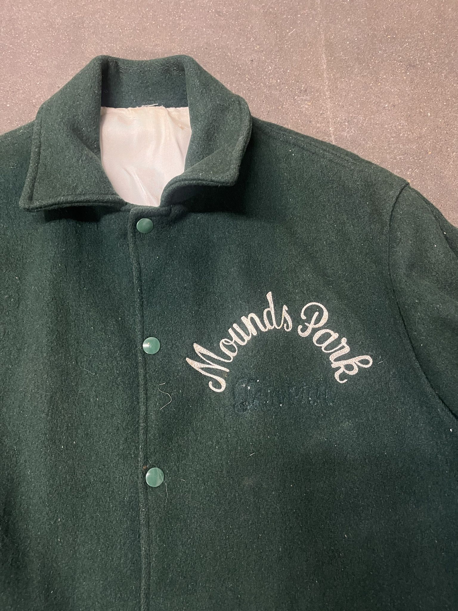 Carhartt × Vintage Vintage 1990s Mounds View High School Varsity jacket Size L/XL Size US L / EU 52-54 / 3 - 2 Thumbnail