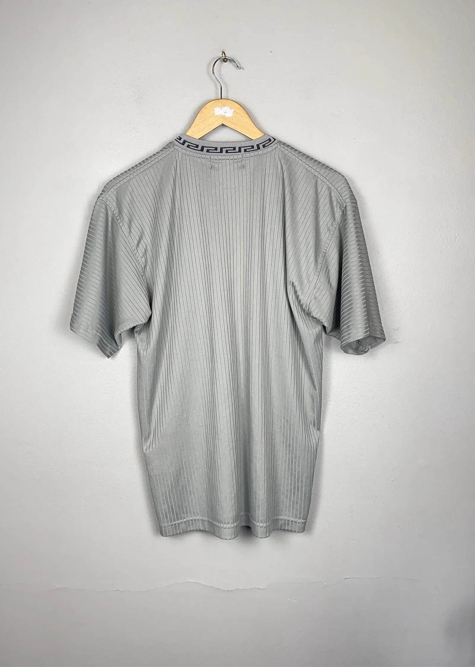 Versace Versace Jeans Couture Short Sleeve T-shirt Size L / US 10 / IT 46 - 4 Thumbnail