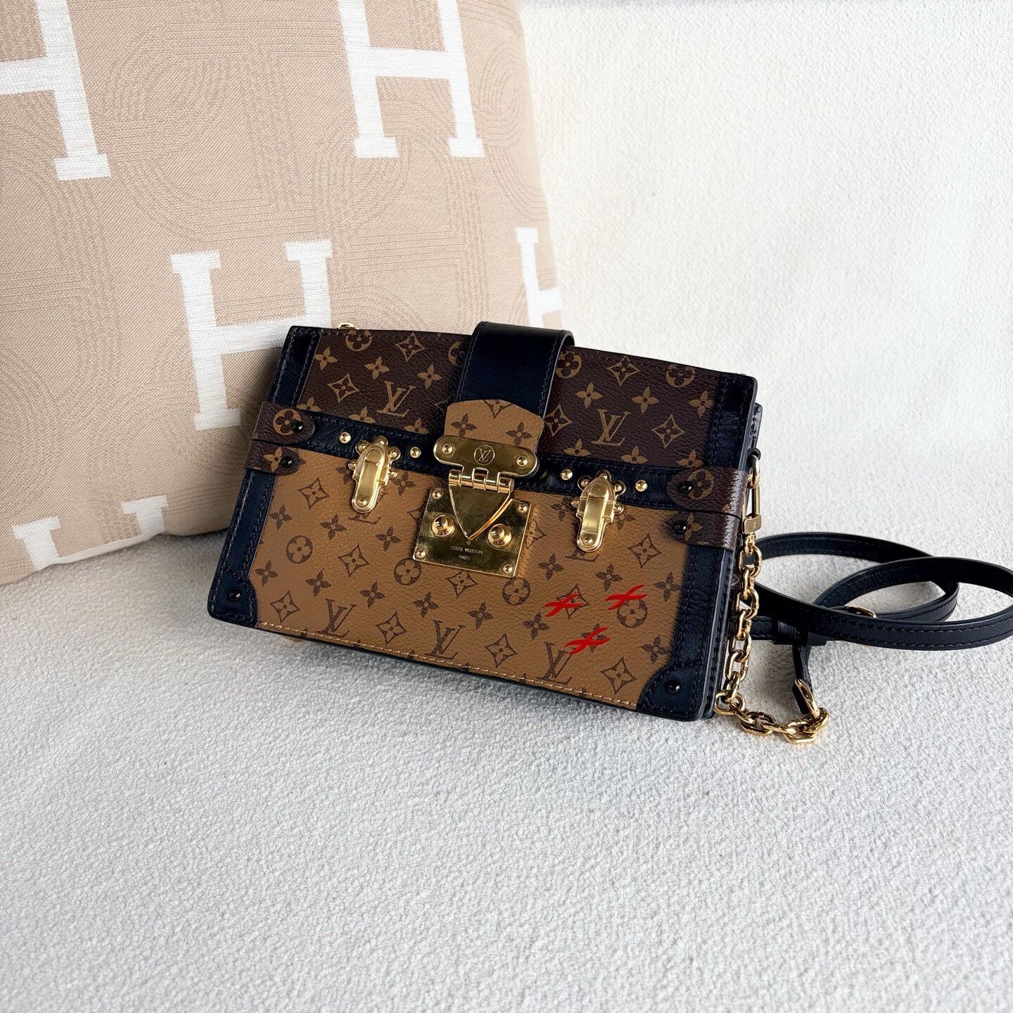 Louis Vuitton Pre-loved Bag Very good condition Size ONE SIZE - 4 Thumbnail