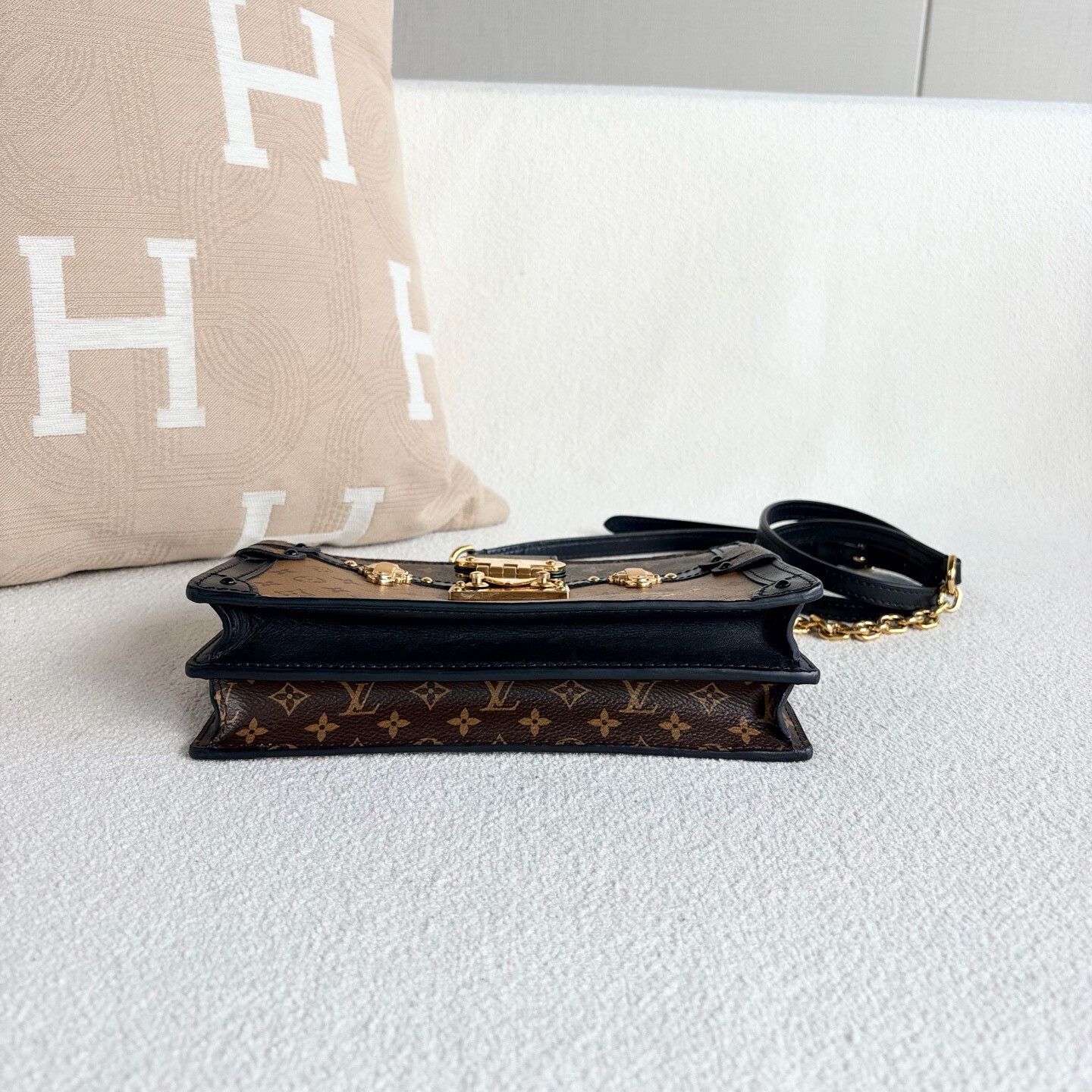 Louis Vuitton Pre-loved Bag Very good condition Size ONE SIZE - 5 Thumbnail