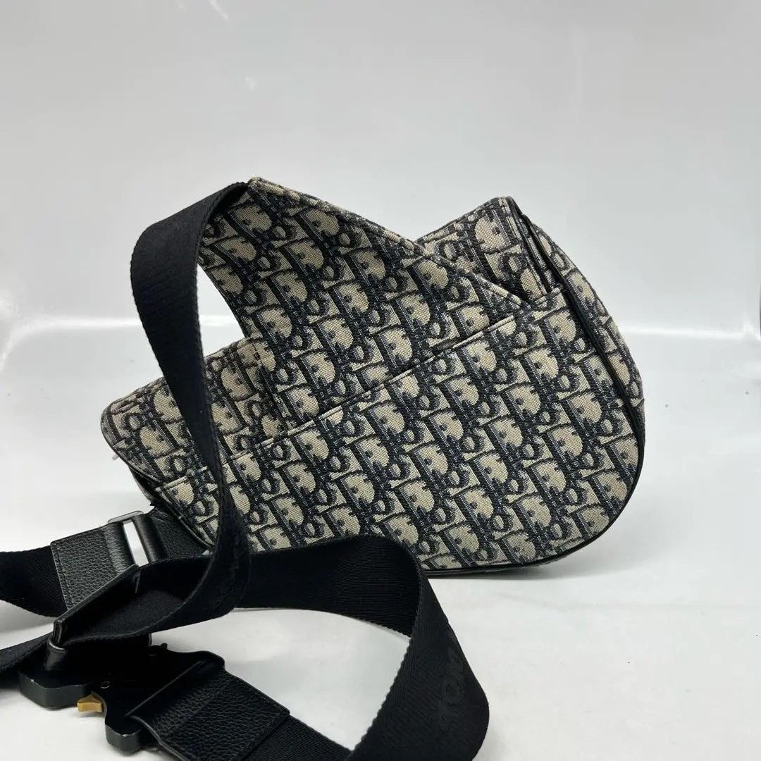 Dior Pre-loved Bag Very good condition Size ONE SIZE - 4 Thumbnail