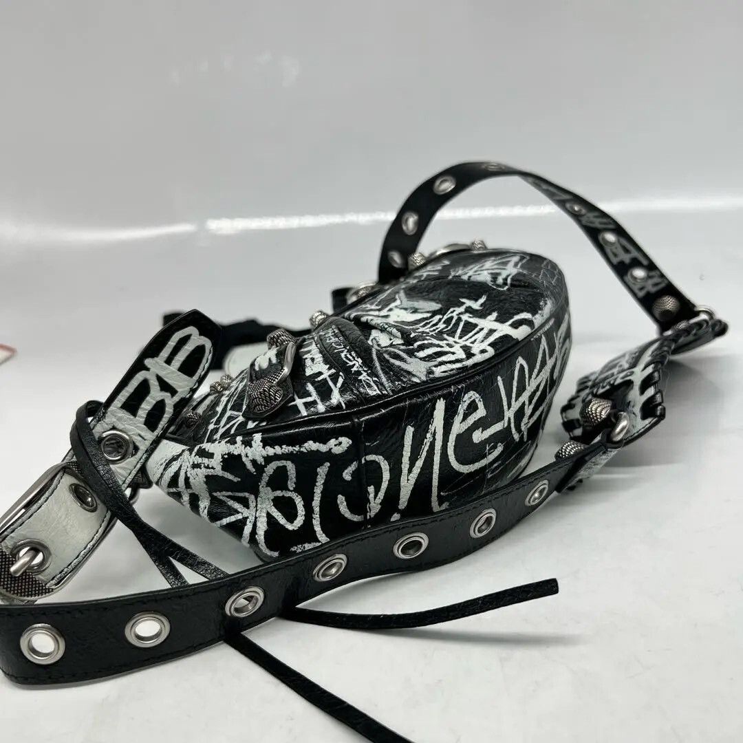 Balenciaga Pre-loved Bag Very good condition Size ONE SIZE - 5 Thumbnail