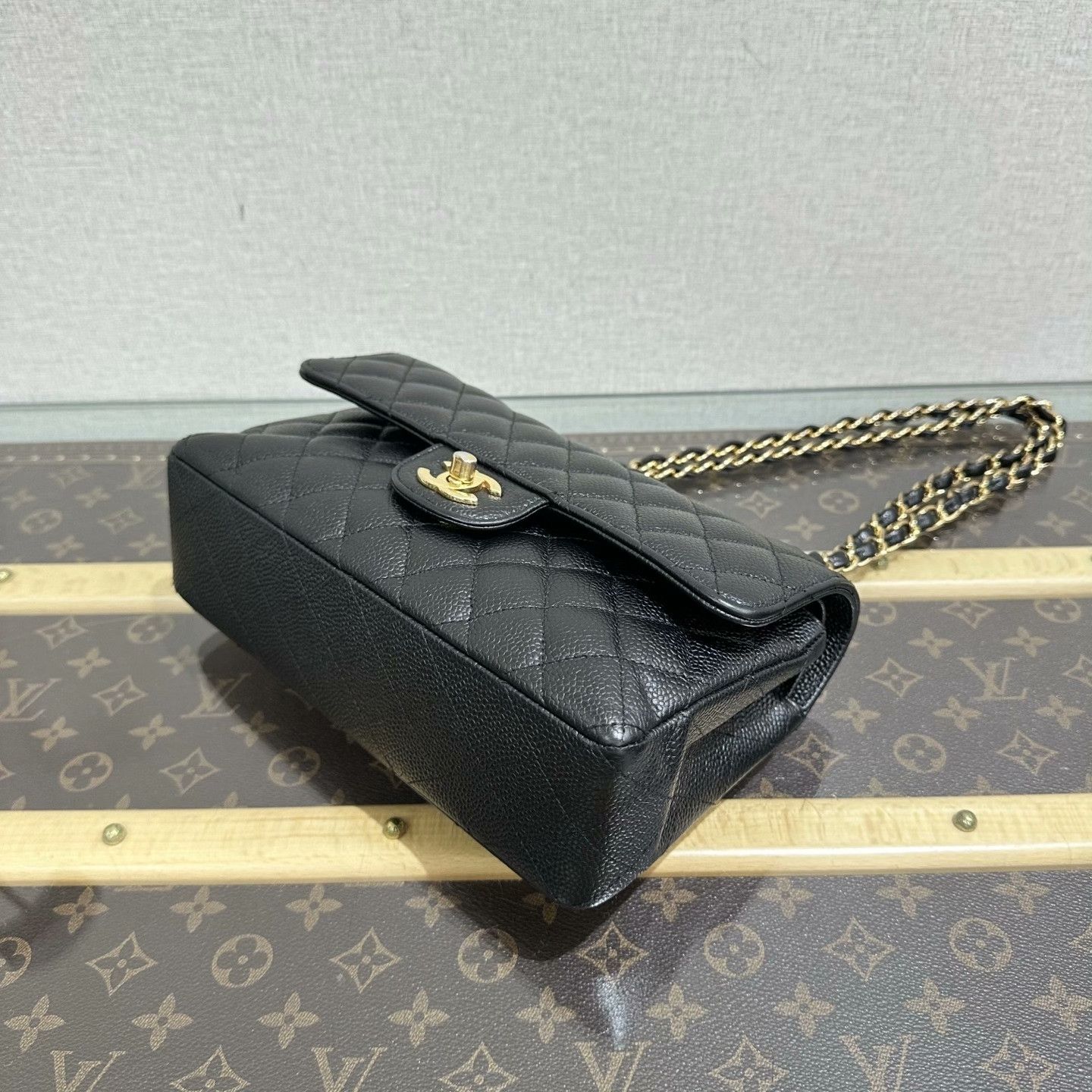 Chanel Pre-loved Bag Very good condition Size ONE SIZE - 6 Thumbnail