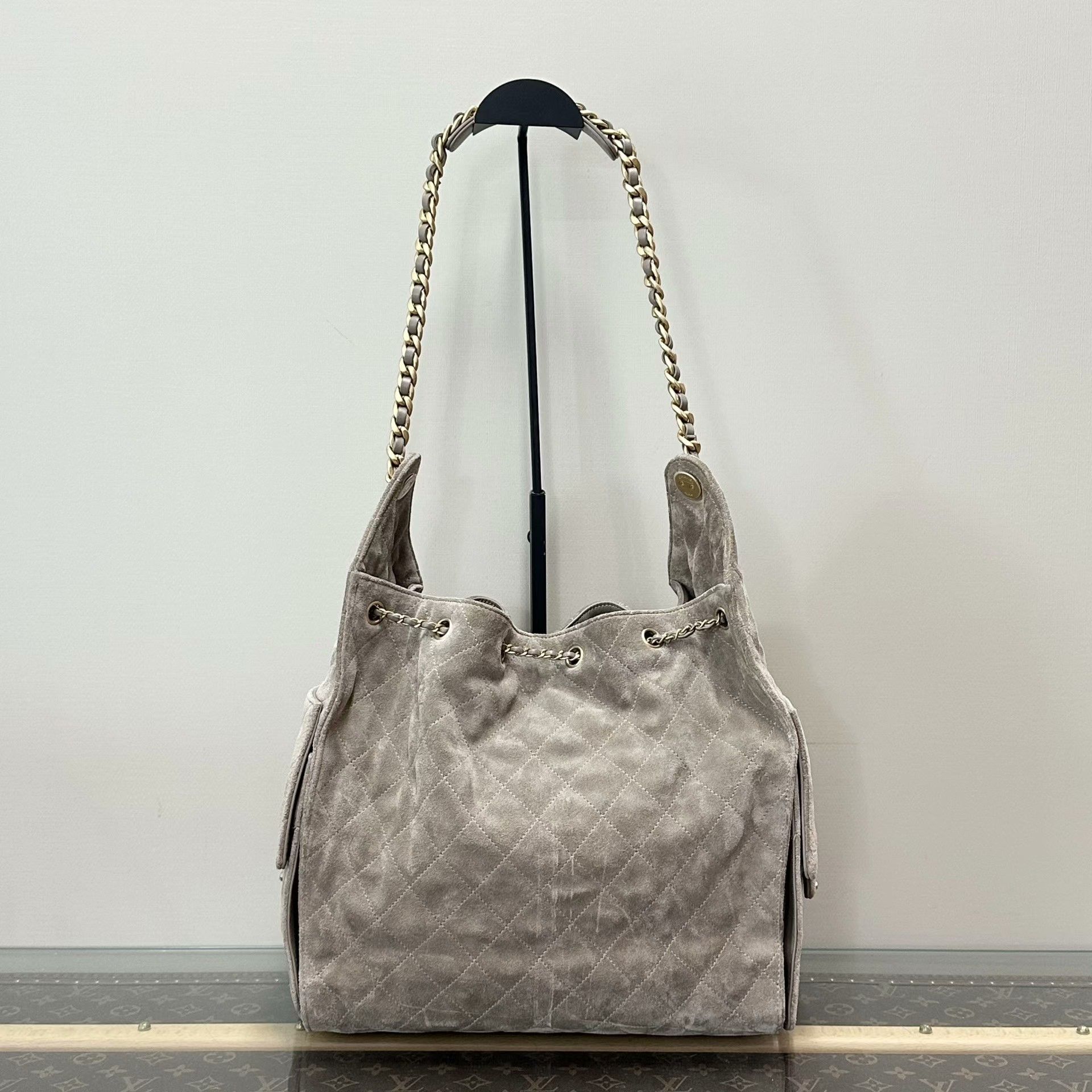 Chanel Pre-loved Bag Very good condition Size ONE SIZE - 2 Thumbnail