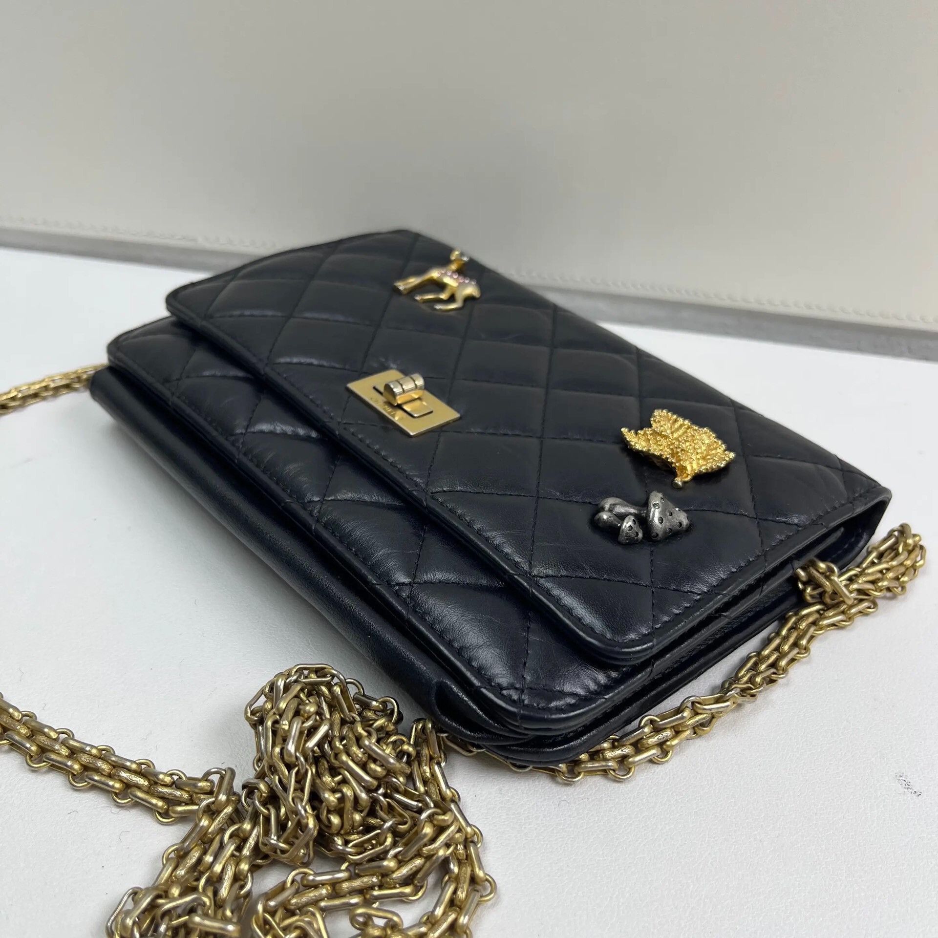 Chanel Pre-loved Bag Very good condition Size ONE SIZE - 6 Thumbnail