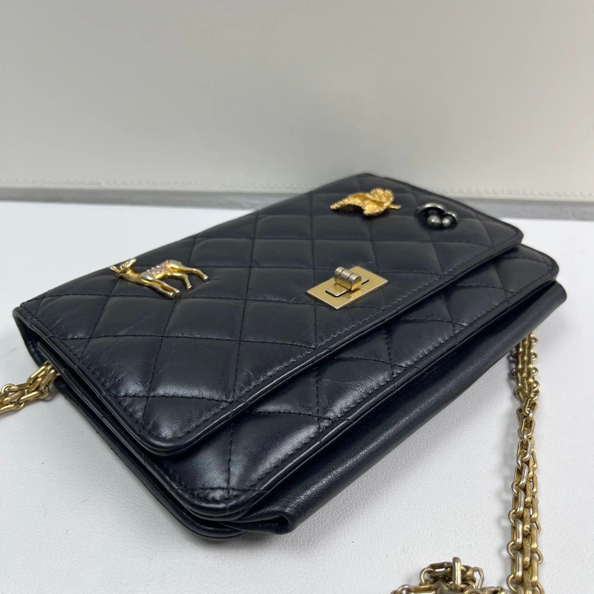 Chanel Pre-loved Bag Very good condition Size ONE SIZE - 7 Thumbnail