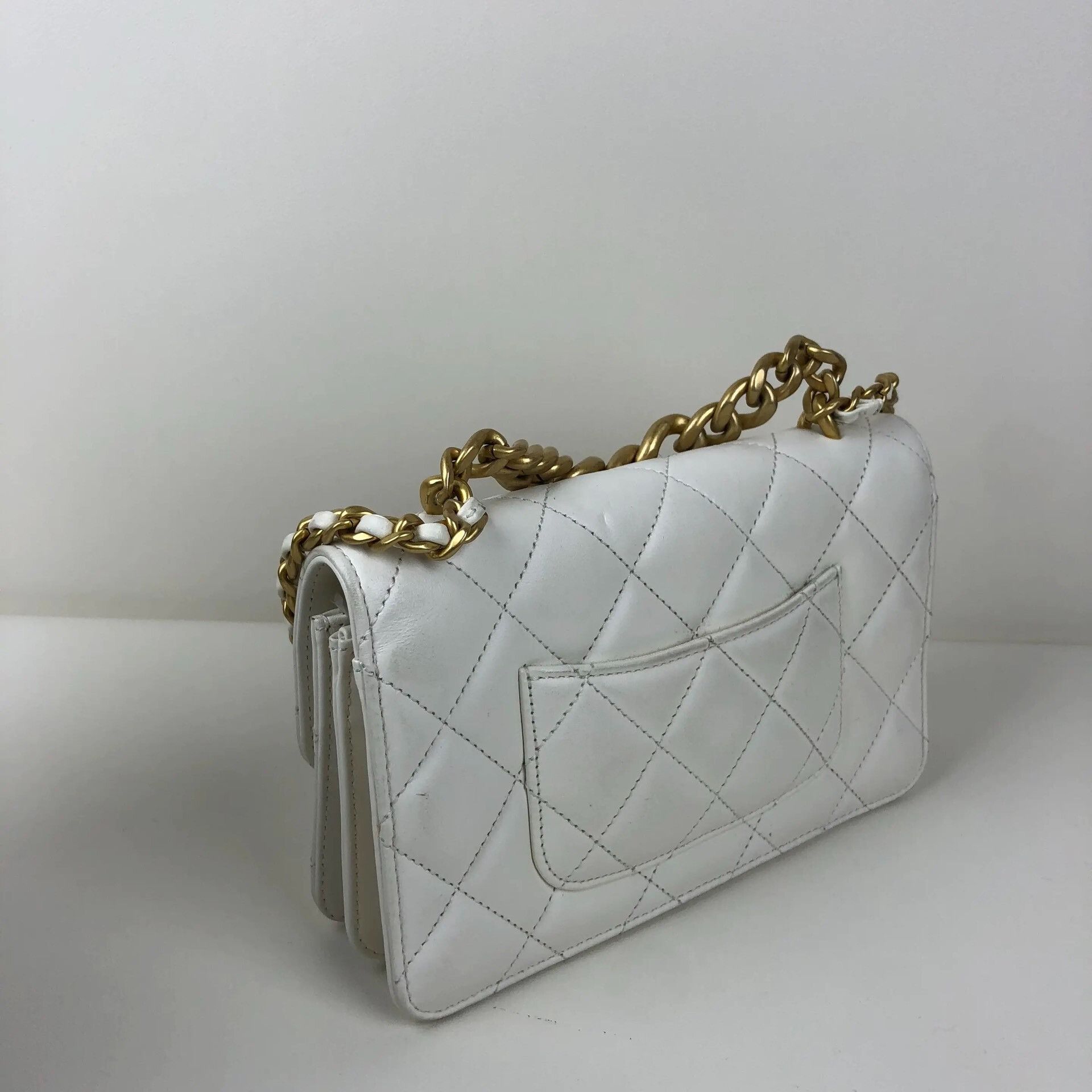 Chanel Pre-loved Bag Very good condition Size ONE SIZE - 4 Thumbnail