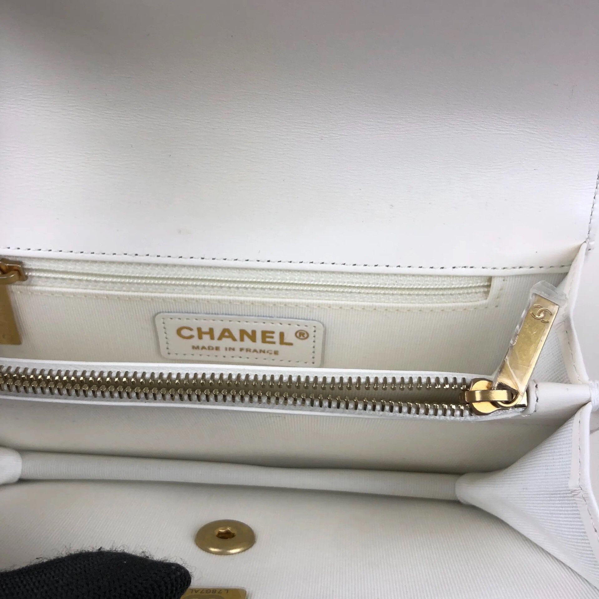 Chanel Pre-loved Bag Very good condition Size ONE SIZE - 8 Thumbnail