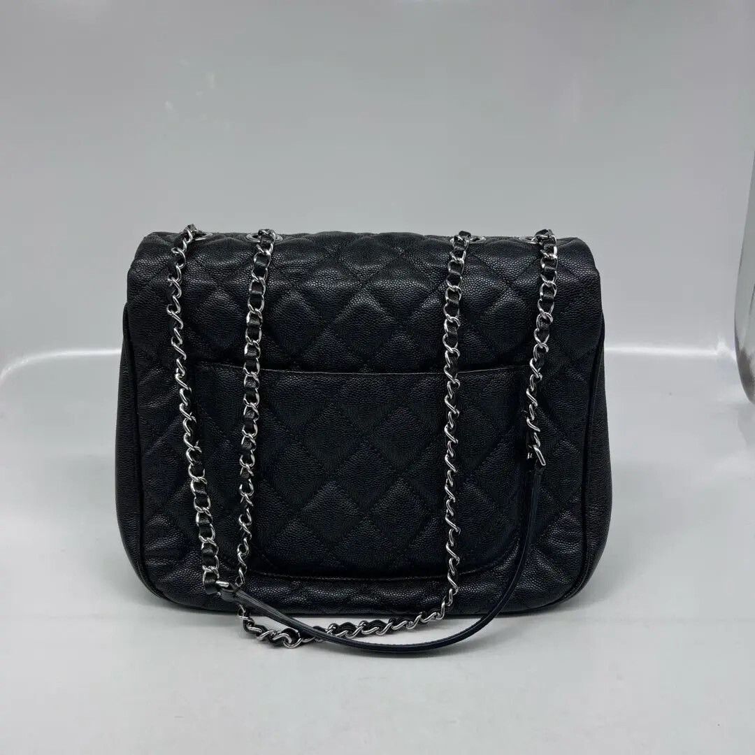 Chanel Pre-loved Bag Very good condition Size ONE SIZE - 4 Thumbnail