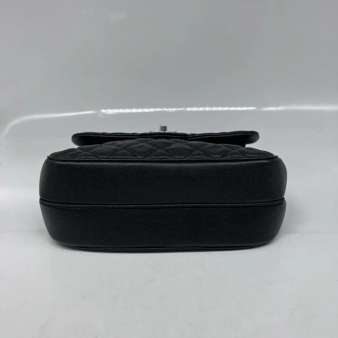 Chanel Pre-loved Bag Very good condition Size ONE SIZE - 6 Thumbnail