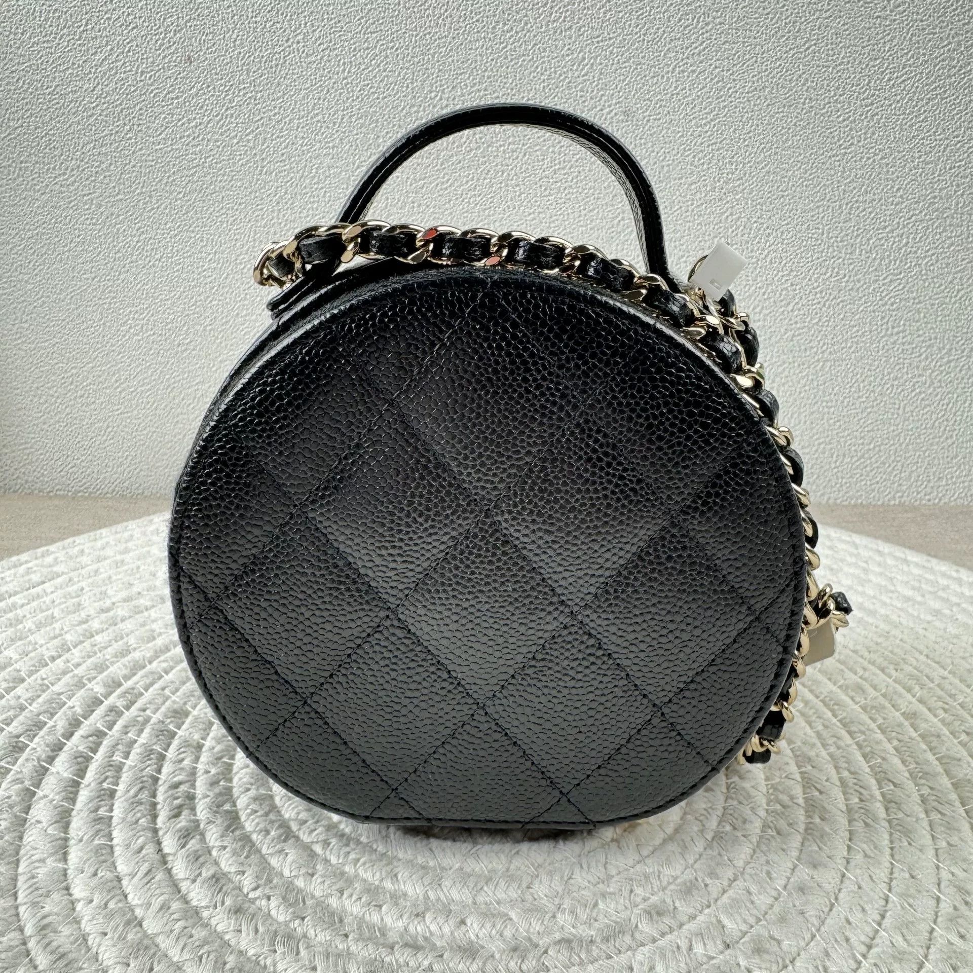 Chanel Pre-loved Bag Very good condition Size ONE SIZE - 4 Thumbnail