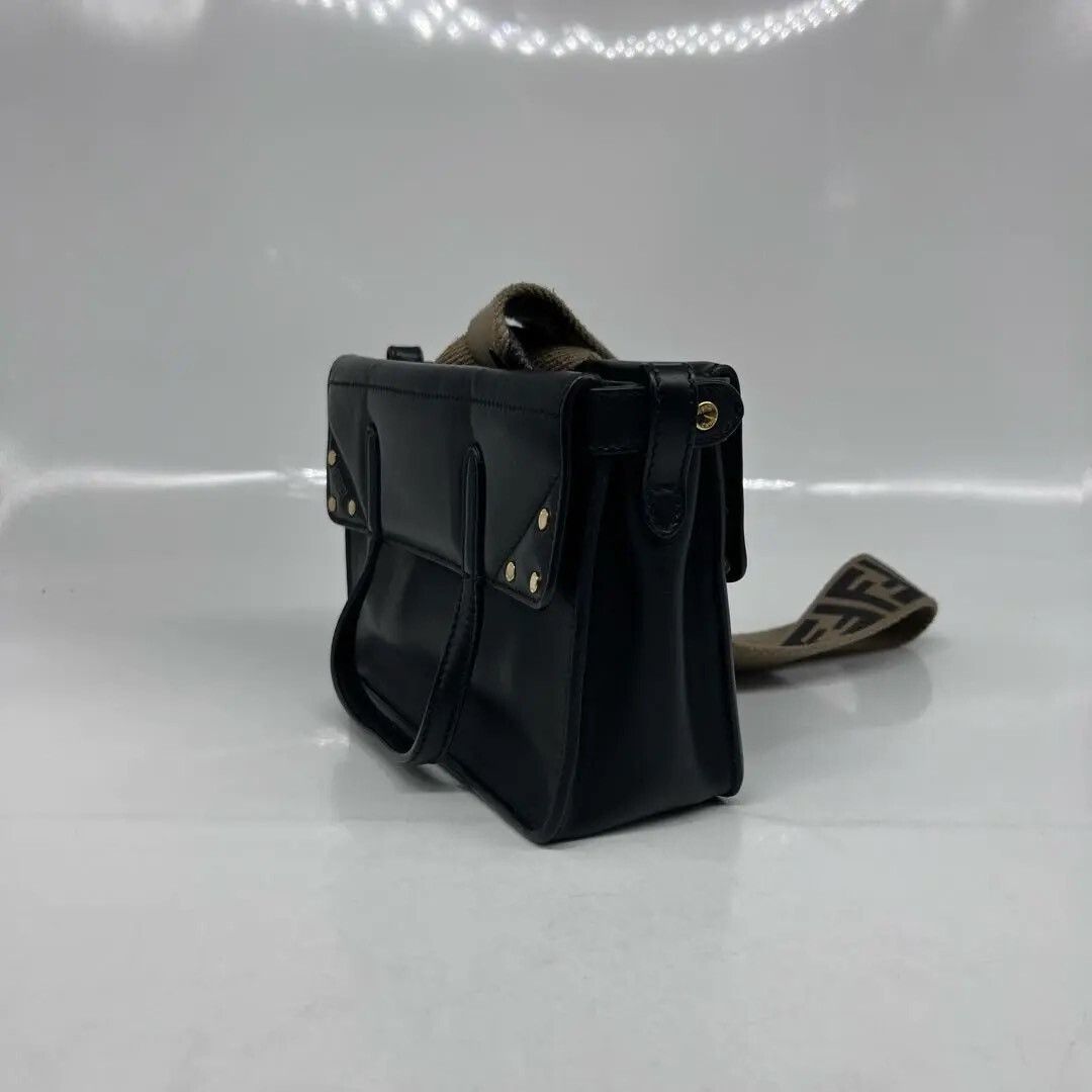 Fendi Pre-loved Bag Very good condition Size ONE SIZE - 2 Thumbnail