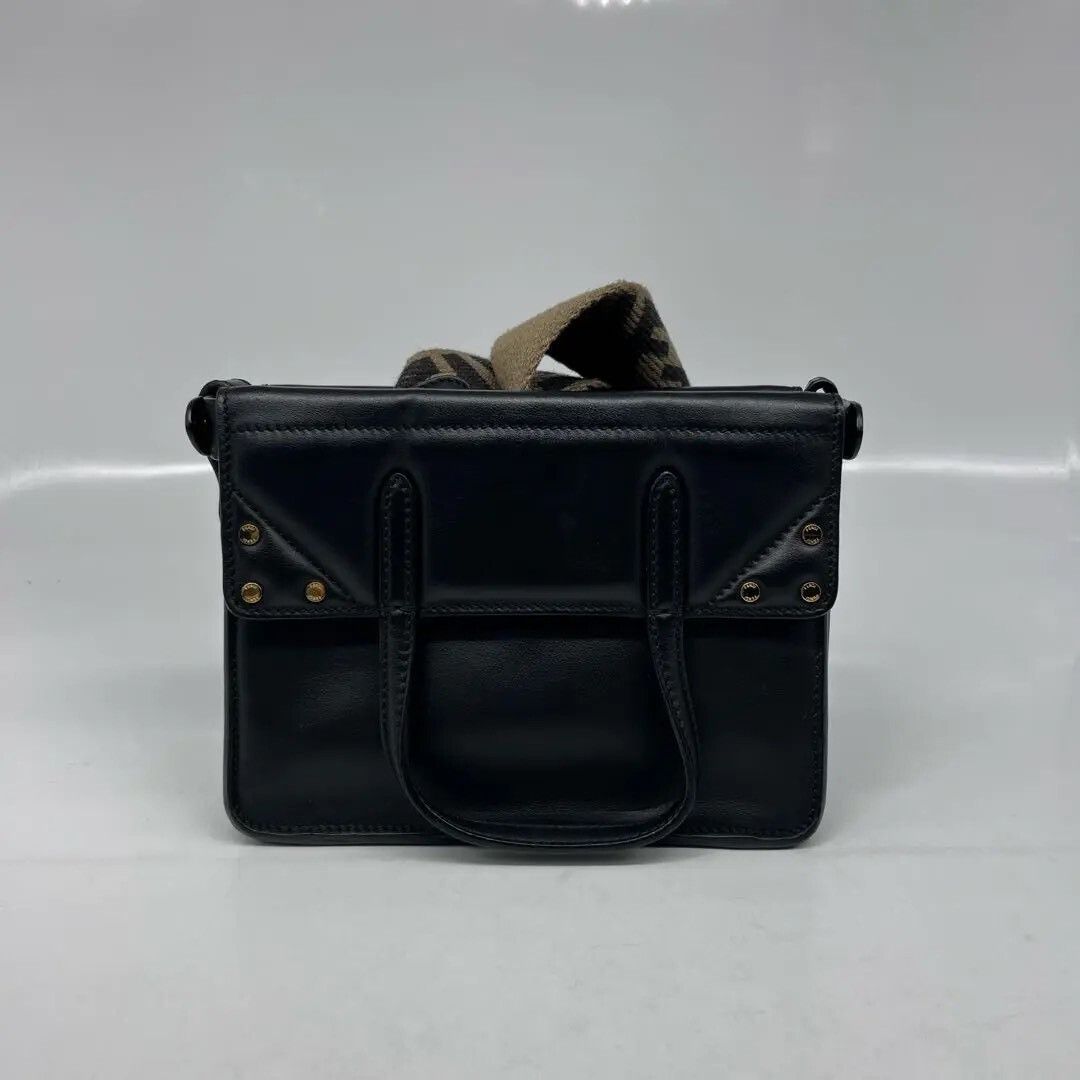 Fendi Pre-loved Bag Very good condition Size ONE SIZE - 4 Thumbnail