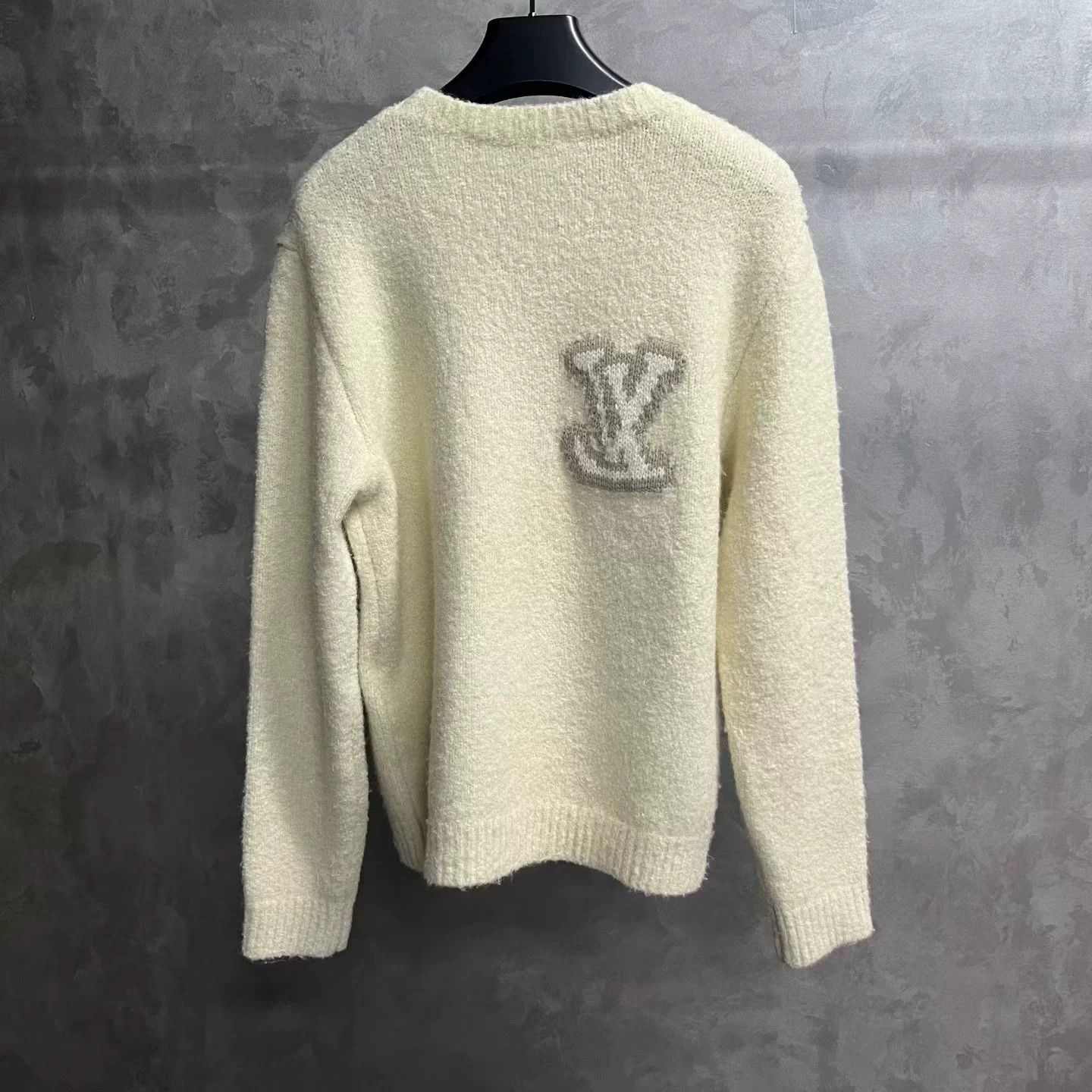 Louis Vuitton Louis Vuitton T-Shirt M Women Size M / US 6-8 / IT 42-44 - 5 Thumbnail