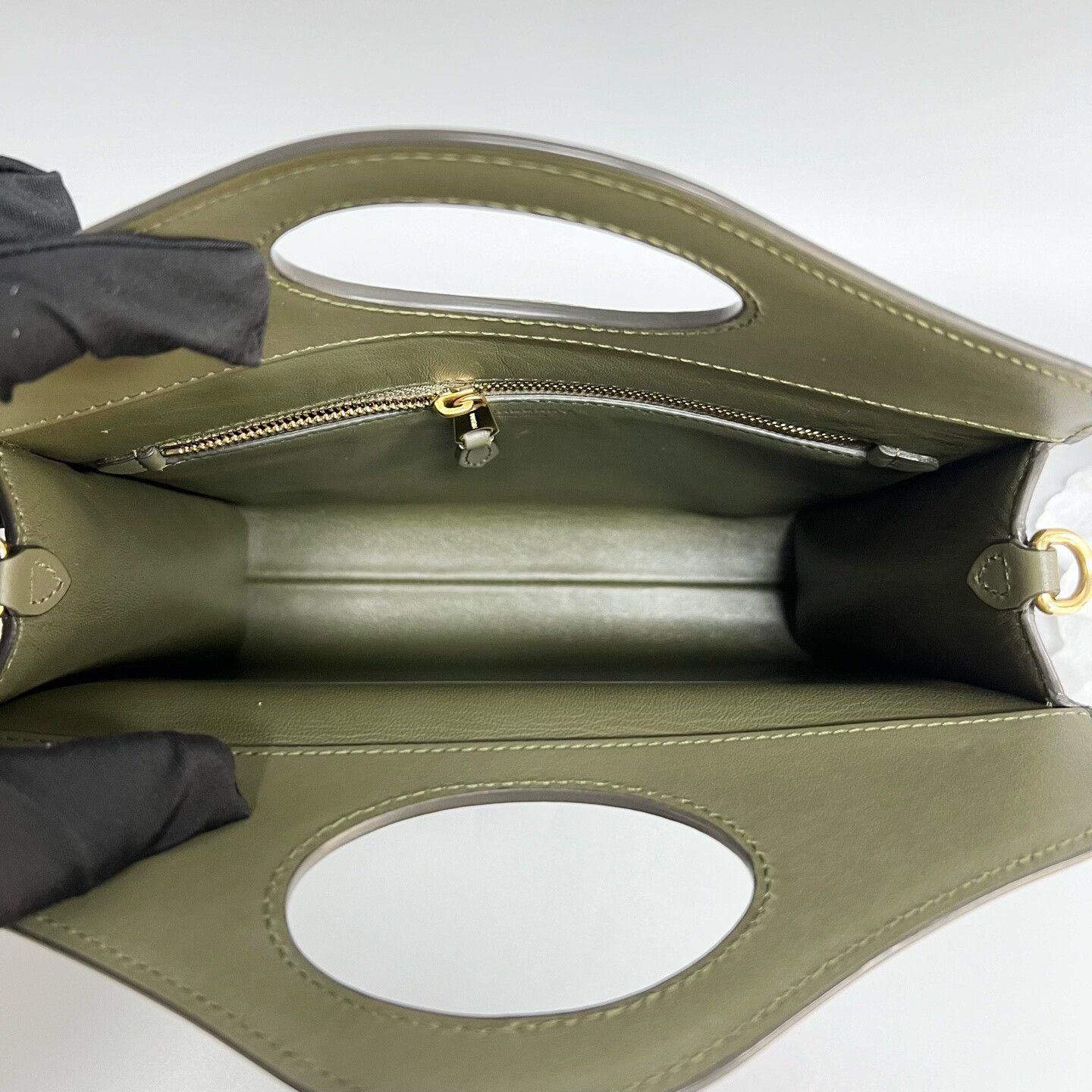 Burberry Pre-loved Bag Very good condition Size ONE SIZE - 9 Thumbnail