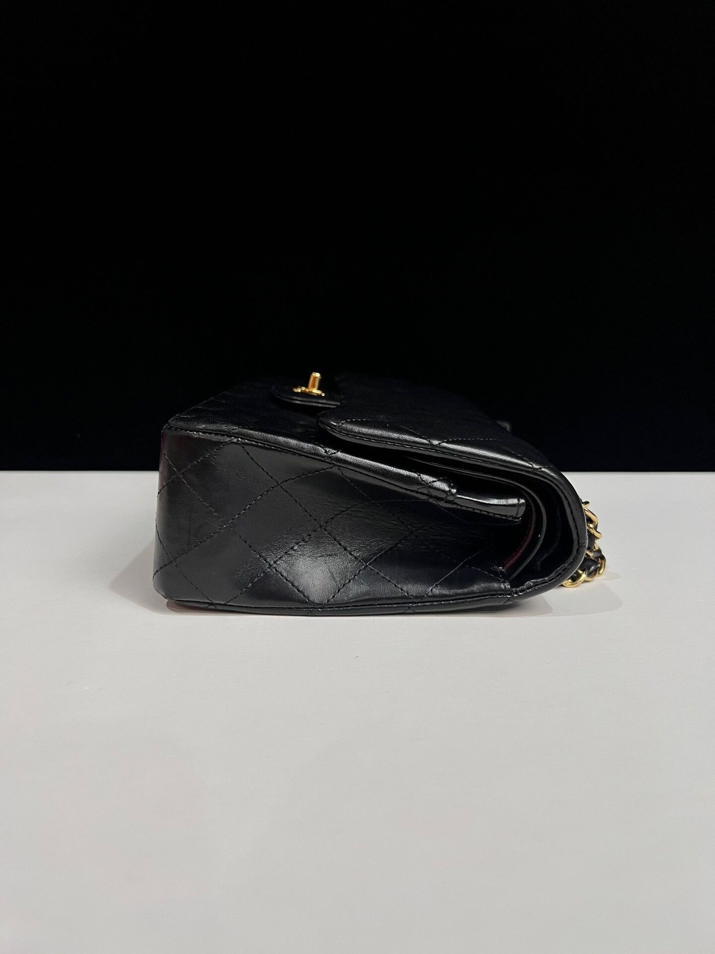 Chanel Pre-loved Bag Very good condition Size ONE SIZE - 4 Thumbnail