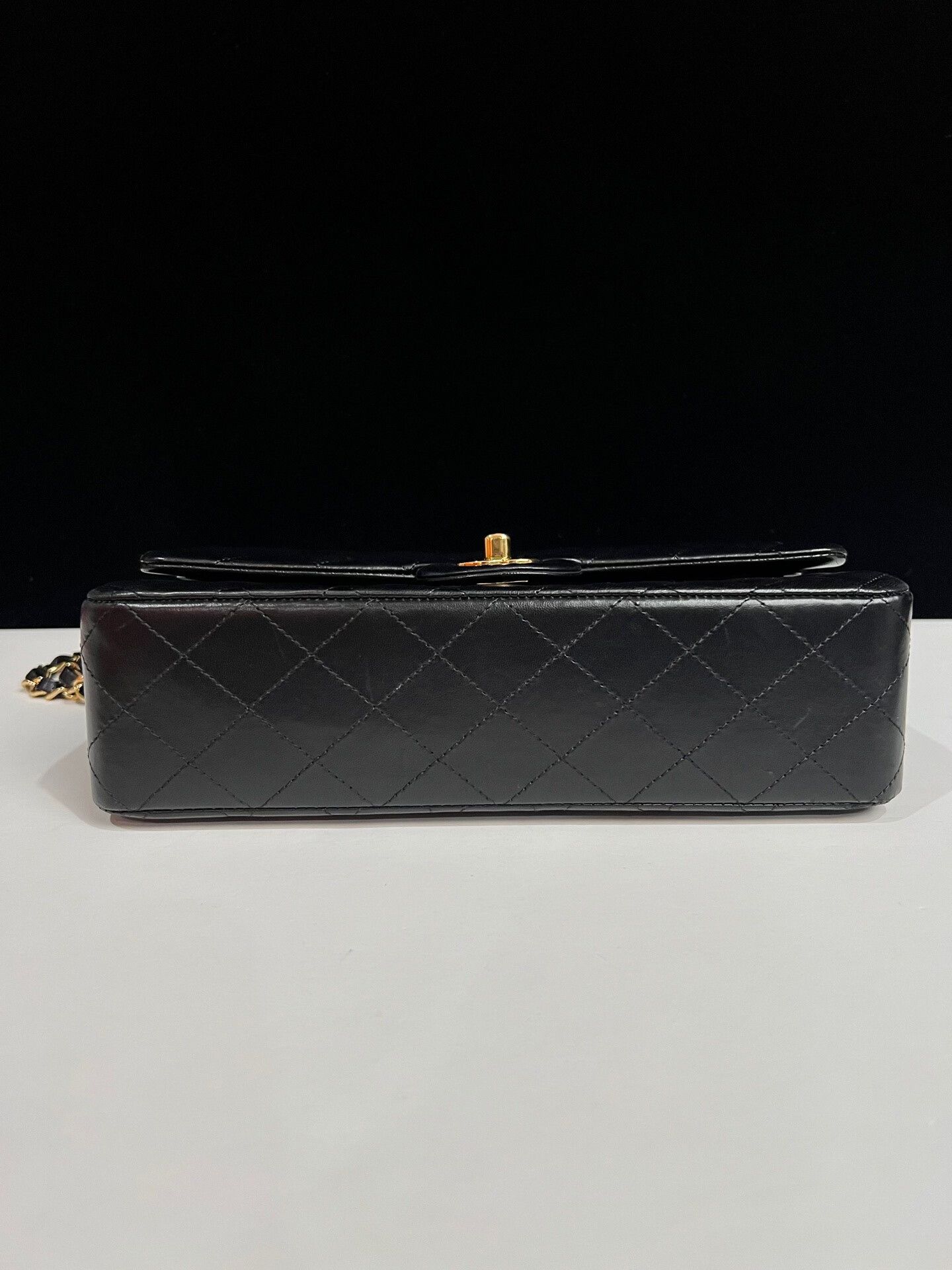 Chanel Pre-loved Bag Very good condition Size ONE SIZE - 5 Thumbnail
