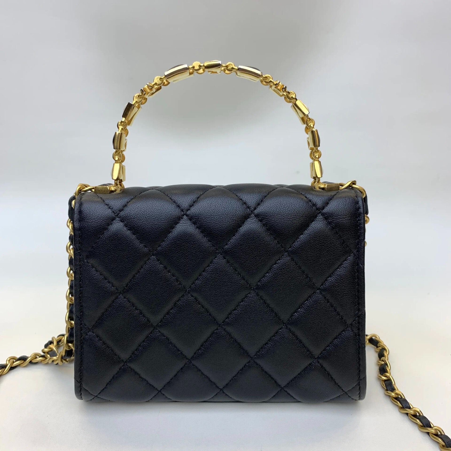 Chanel Pre-loved Bag Very good condition Size ONE SIZE - 4 Thumbnail