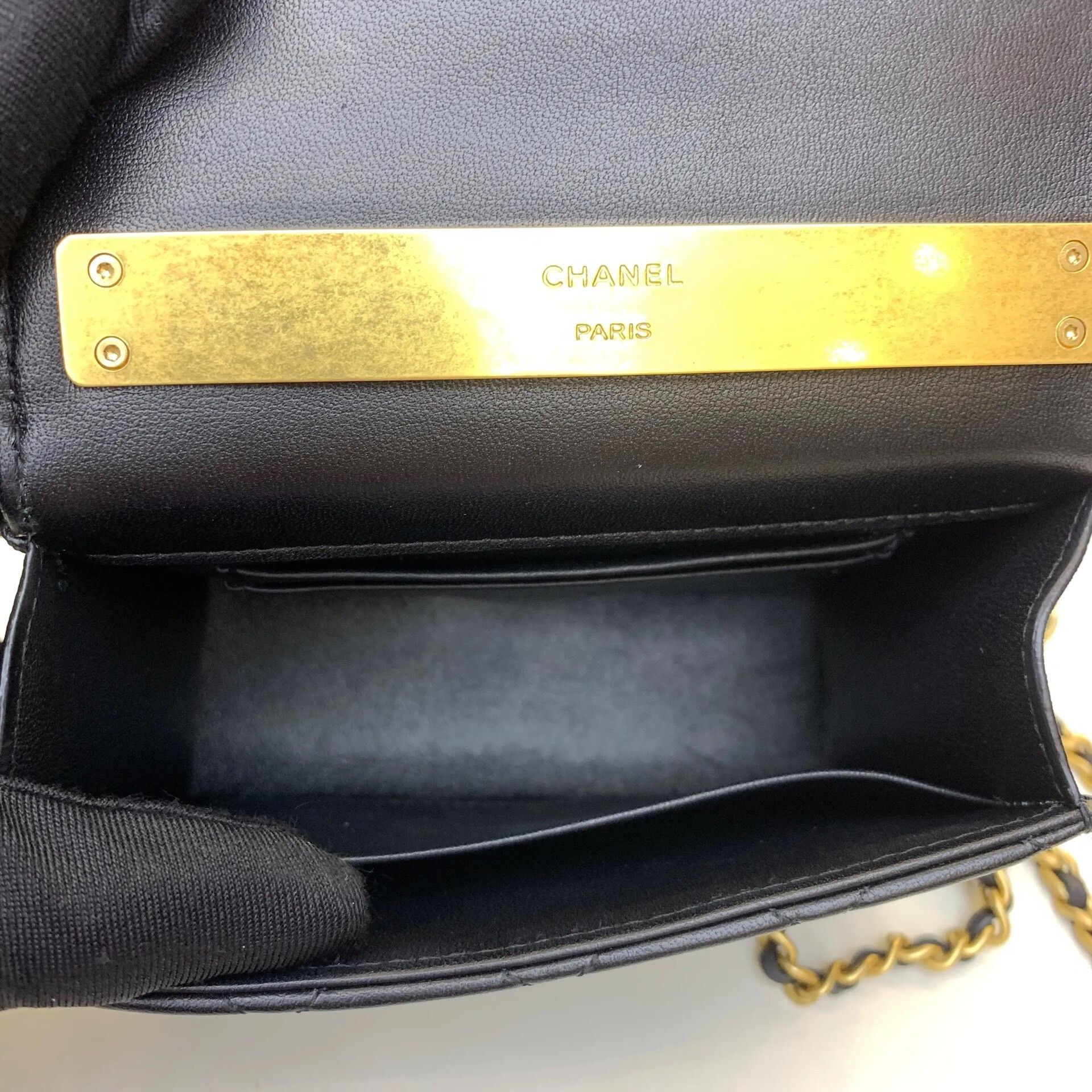 Chanel Pre-loved Bag Very good condition Size ONE SIZE - 6 Thumbnail