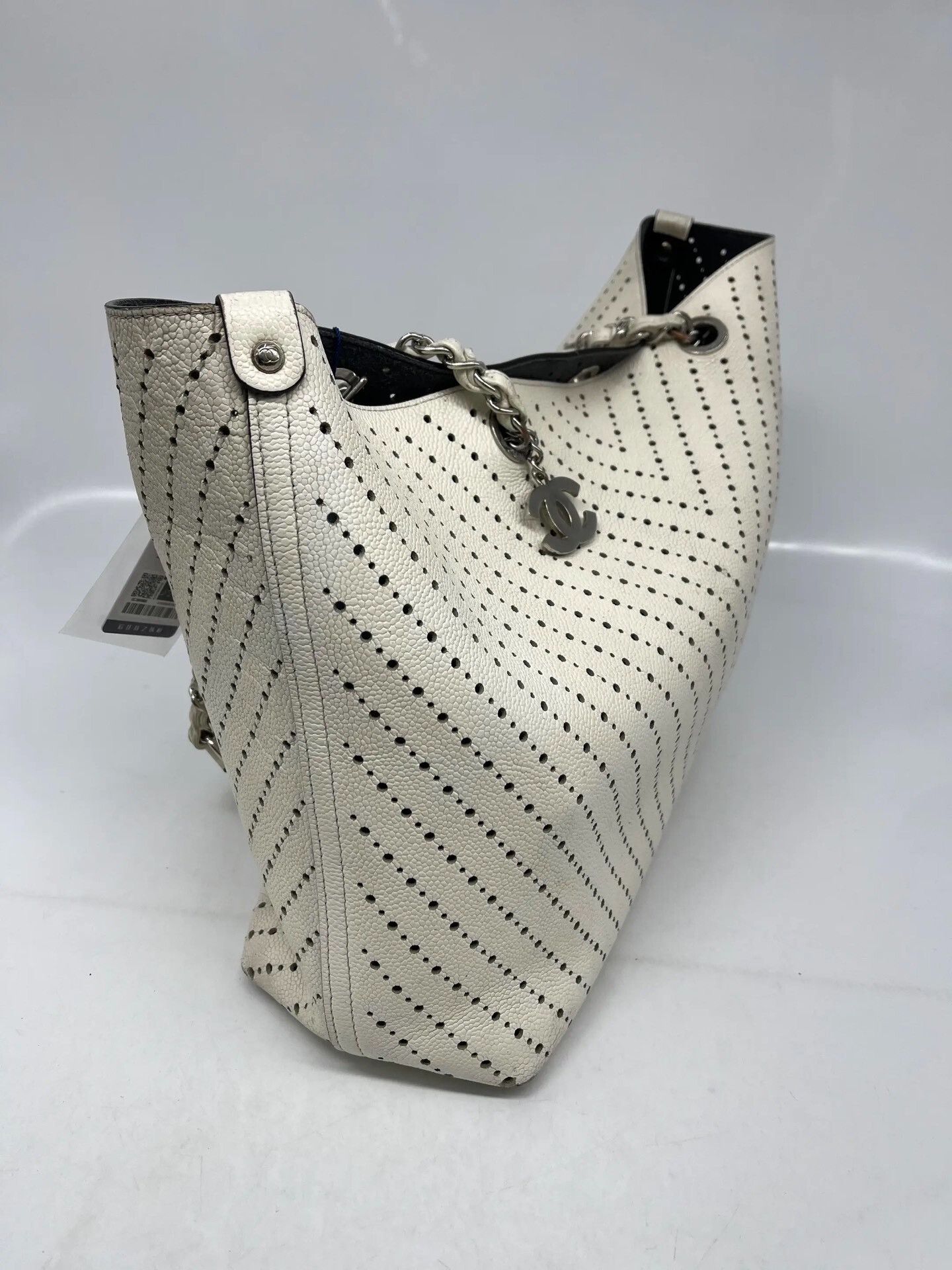 Chanel Pre-loved Bag Very good condition Size ONE SIZE - 3 Thumbnail