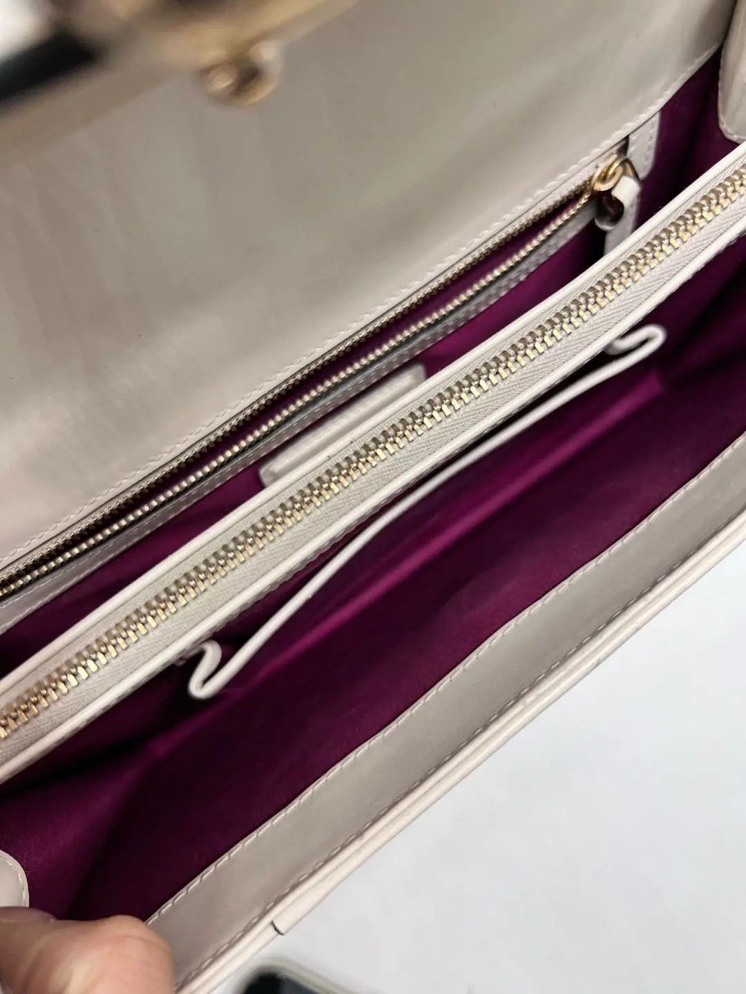 Bvlgari Pre-loved Bag Very good condition Size ONE SIZE - 9 Thumbnail