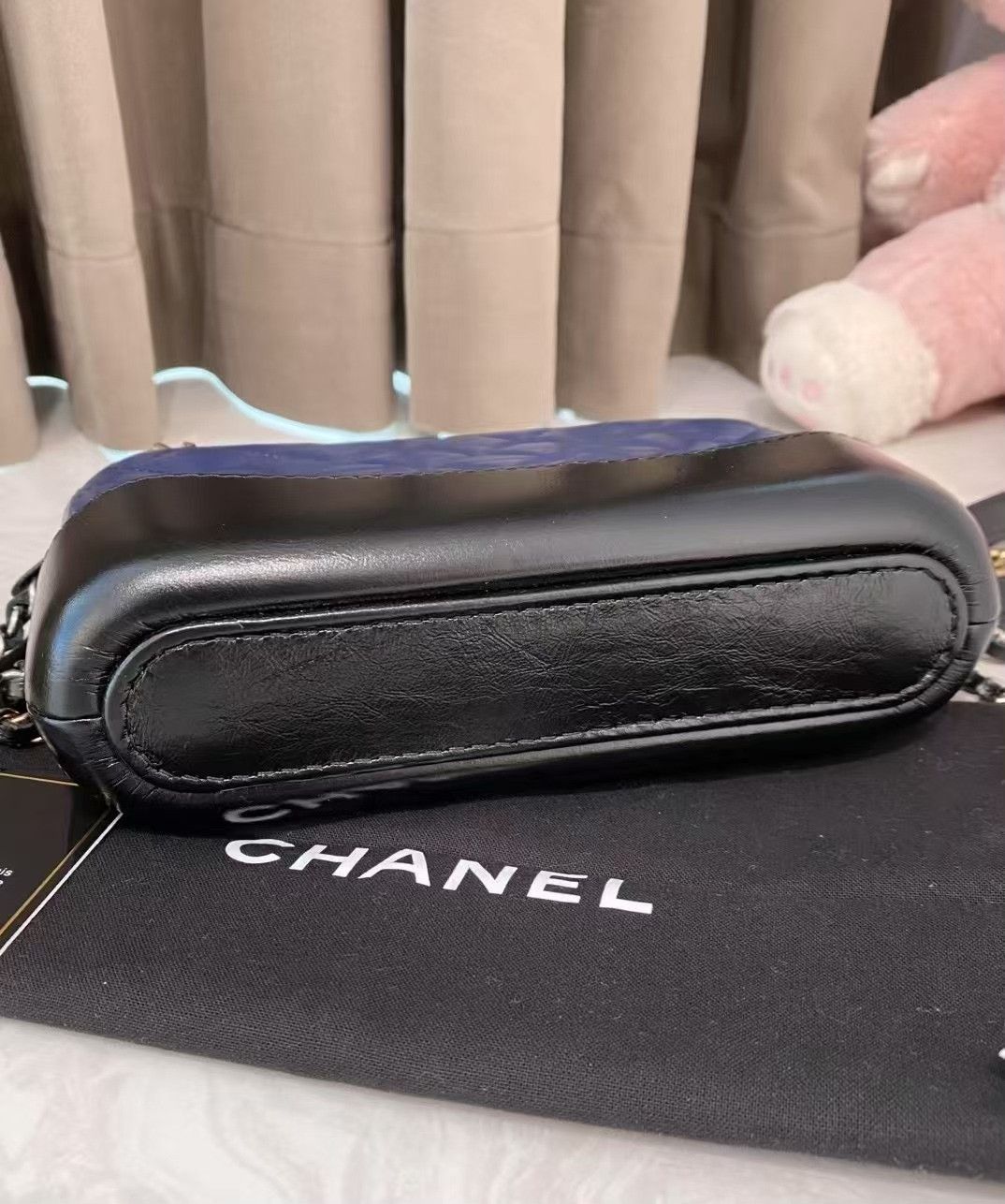 Chanel Pre-loved Bag Very good condition Size ONE SIZE - 5 Thumbnail