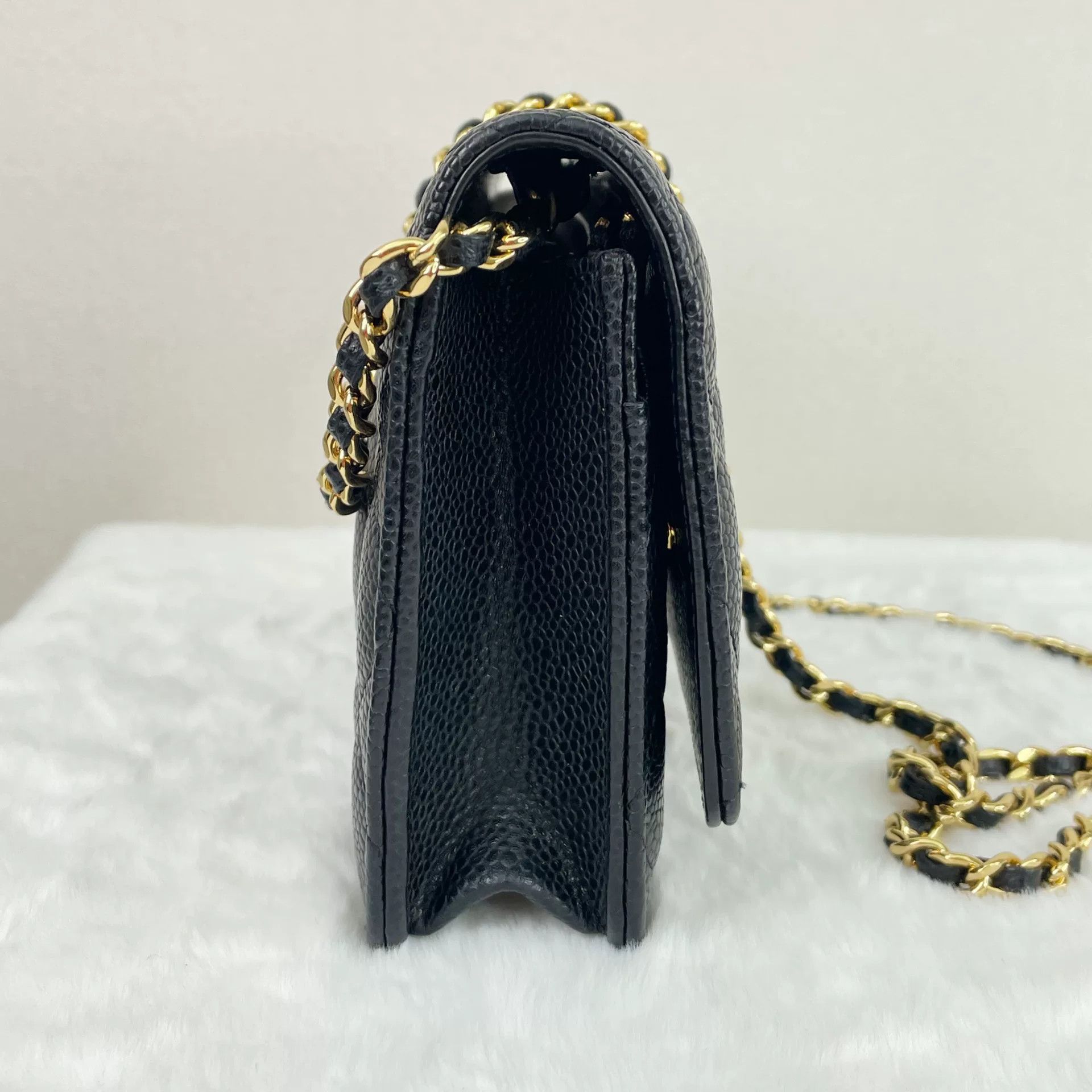 Chanel Pre-loved Bag Very good condition Size ONE SIZE - 5 Thumbnail