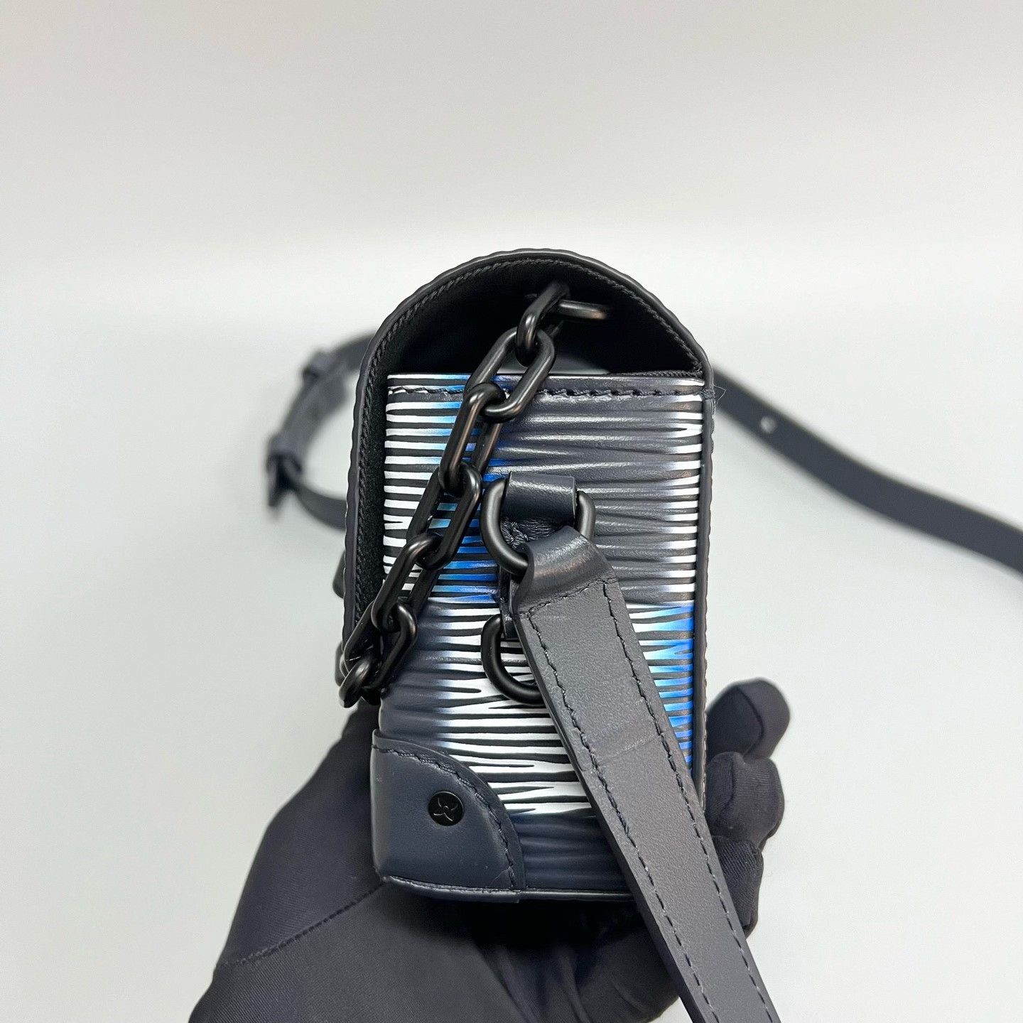Louis Vuitton Pre-loved Bag Very good condition Size ONE SIZE - 6 Thumbnail