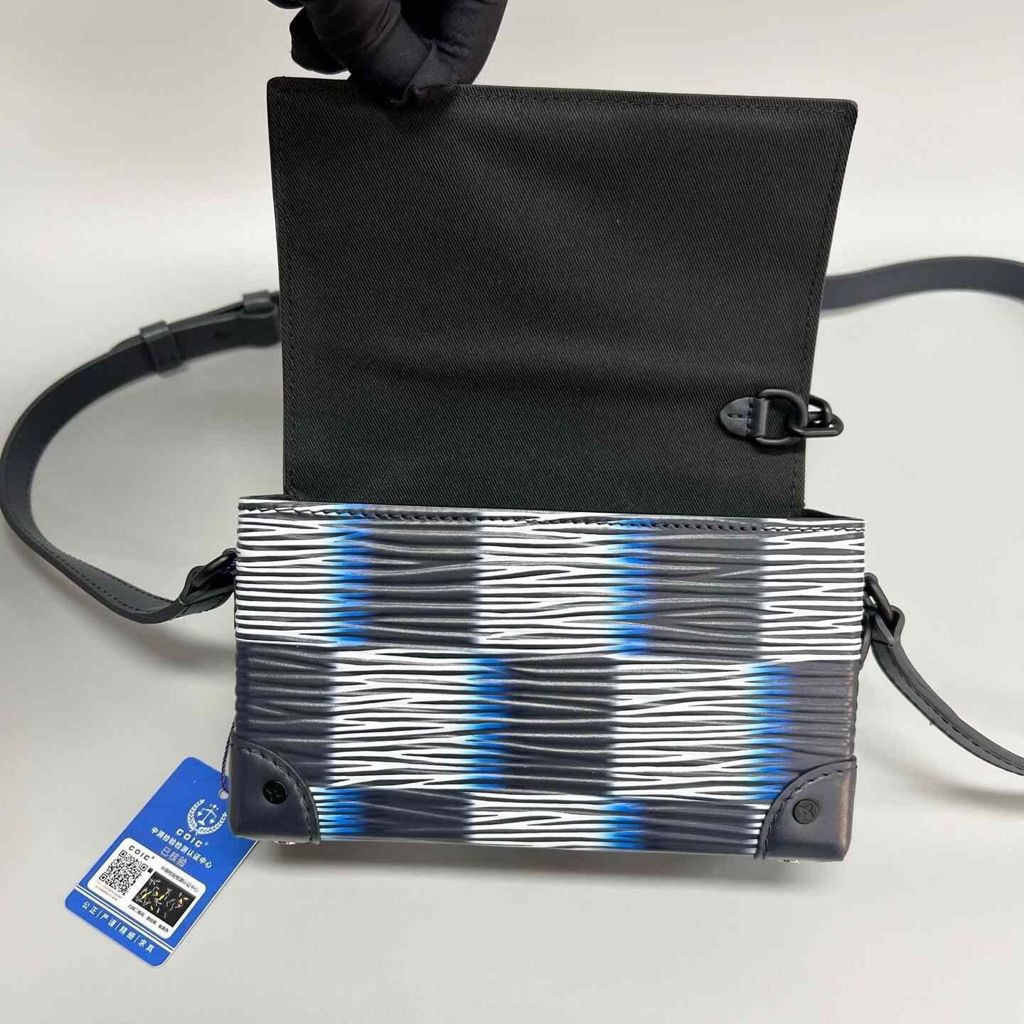 Louis Vuitton Pre-loved Bag Very good condition Size ONE SIZE - 8 Thumbnail
