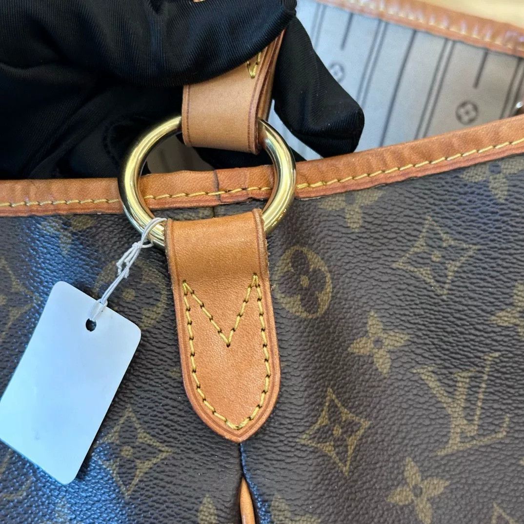 Louis Vuitton Pre-loved Bag Very good condition Size ONE SIZE - 5 Thumbnail