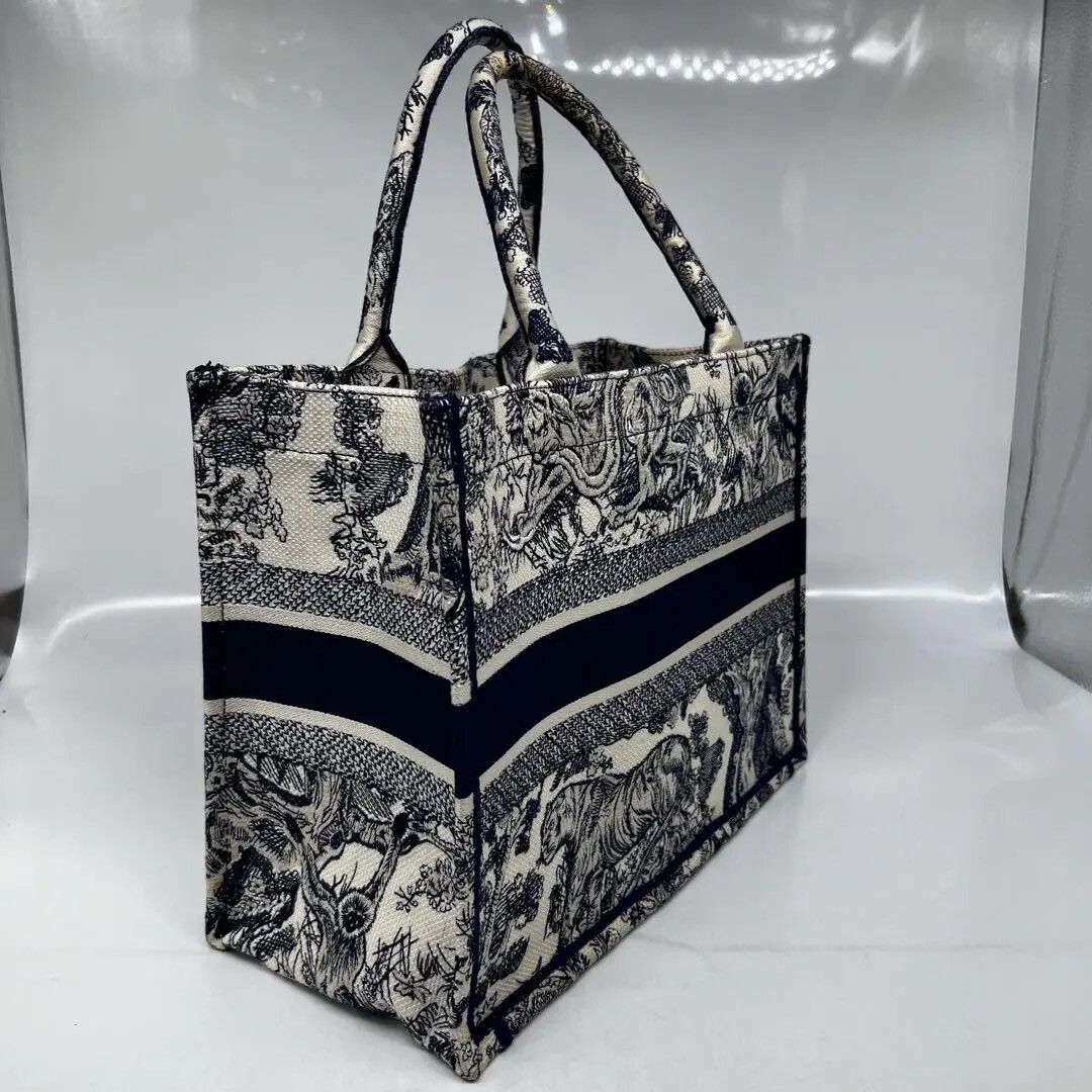 Dior Pre-loved Bag Very good condition Size ONE SIZE - 5 Thumbnail