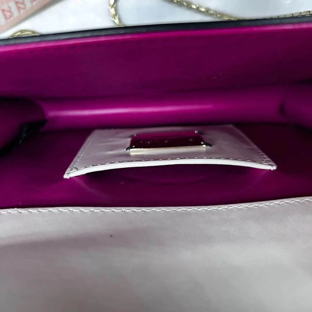 Bvlgari Pre-loved Bag Very good condition Size ONE SIZE - 9 Thumbnail