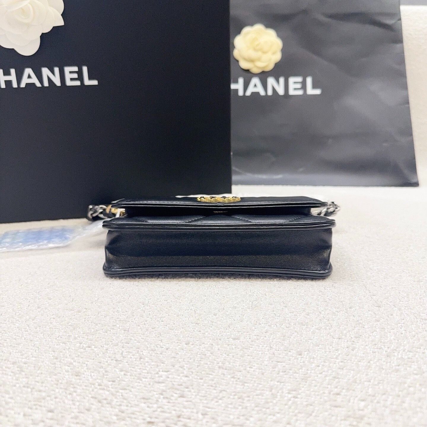Chanel Pre-loved Bag Very good condition Size ONE SIZE - 5 Thumbnail