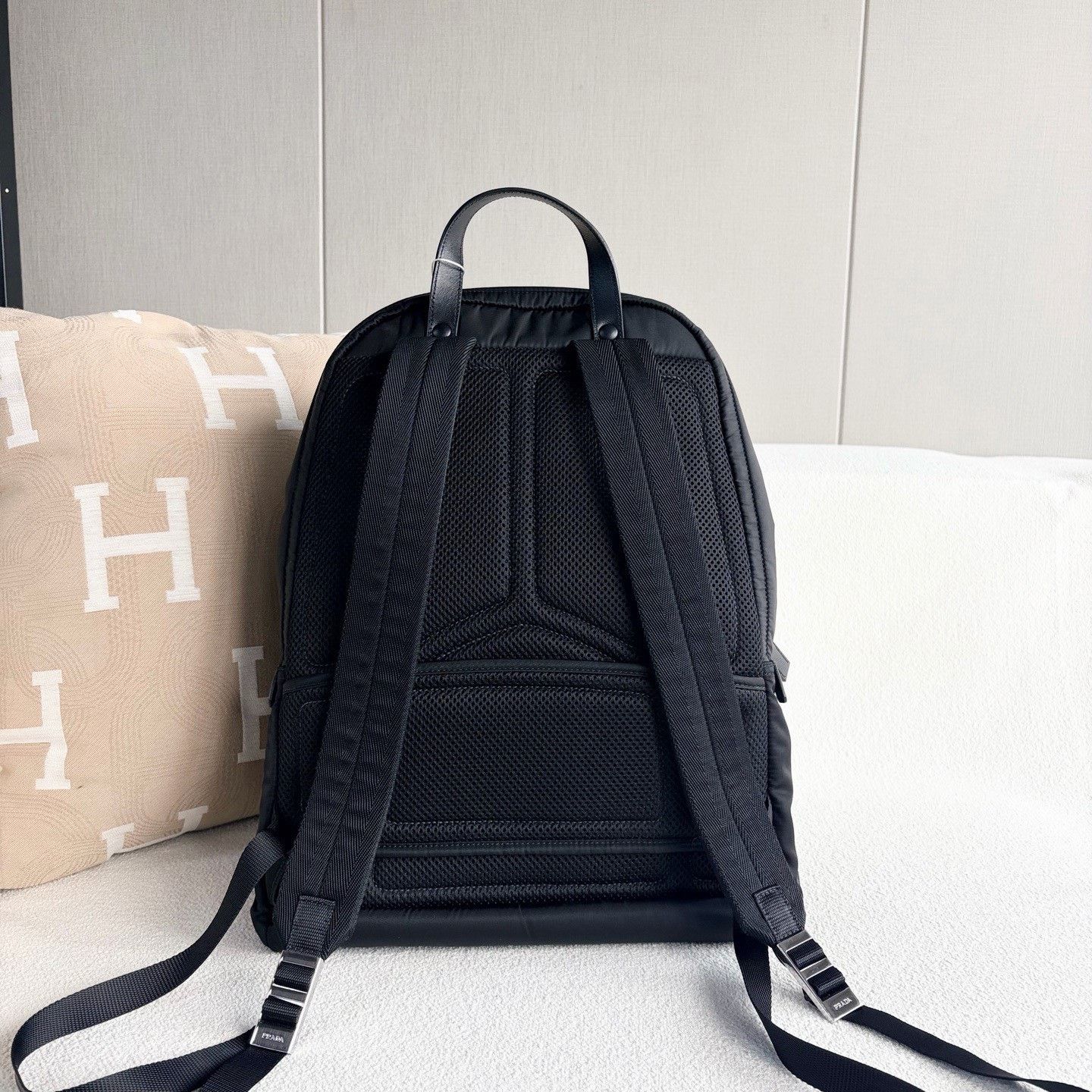 Prada Pre-loved Bag Very good condition Size ONE SIZE - 2 Thumbnail