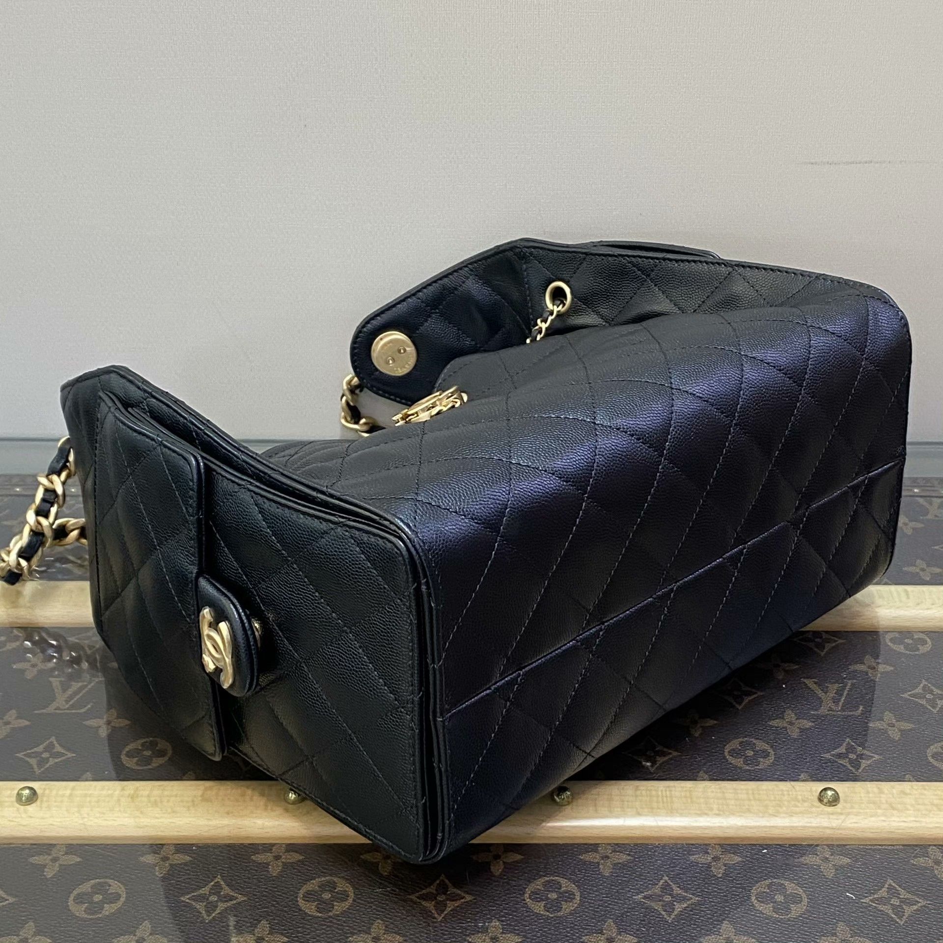 Chanel Pre-loved Bag Very good condition Size ONE SIZE - 3 Thumbnail