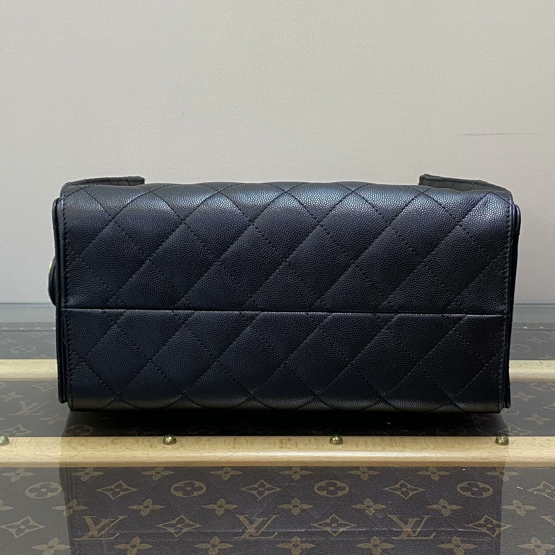 Chanel Pre-loved Bag Very good condition Size ONE SIZE - 5 Thumbnail