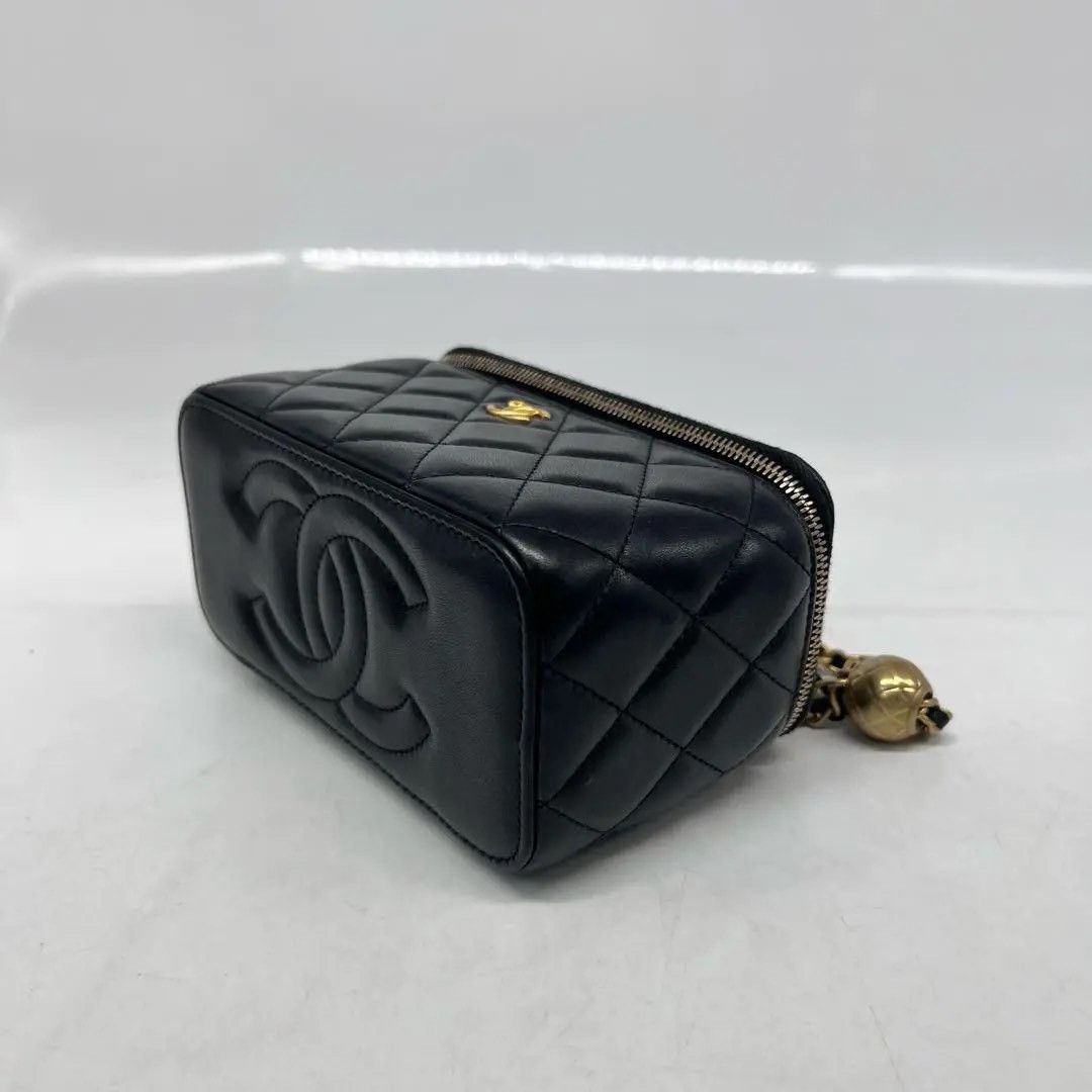 Chanel Pre-loved Bag Very good condition Size ONE SIZE - 4 Thumbnail