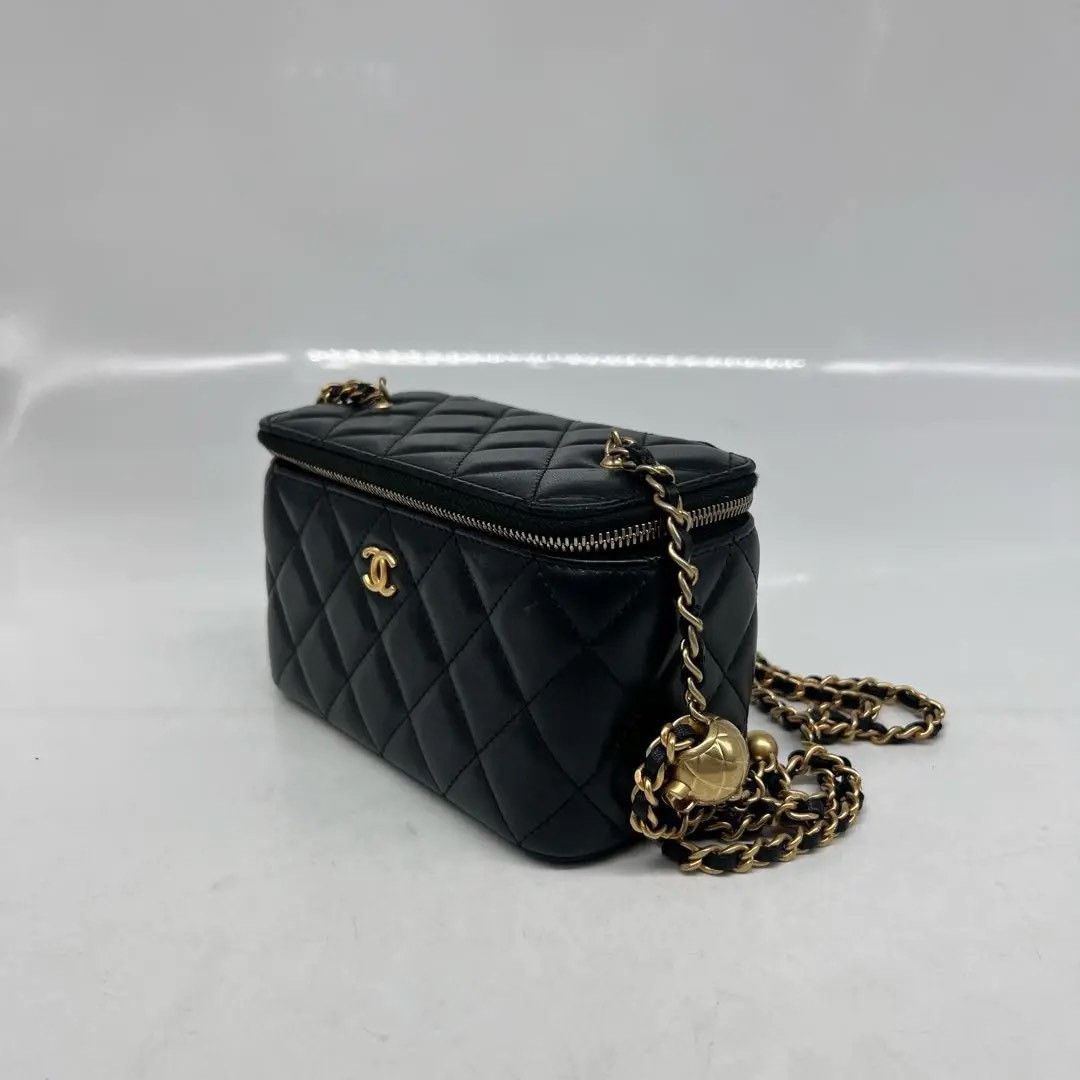 Chanel Pre-loved Bag Very good condition Size ONE SIZE - 2 Thumbnail