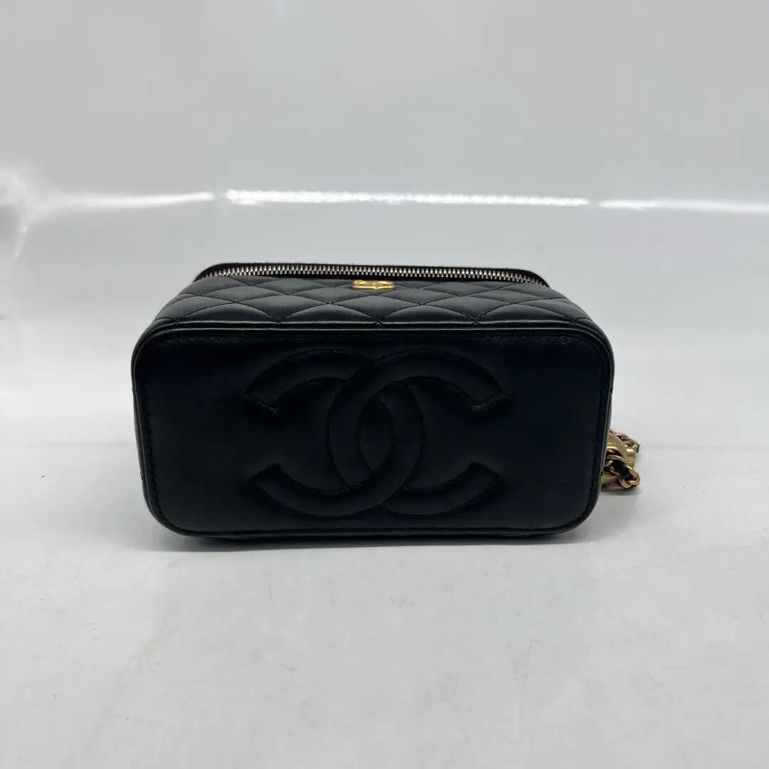 Chanel Pre-loved Bag Very good condition Size ONE SIZE - 5 Thumbnail