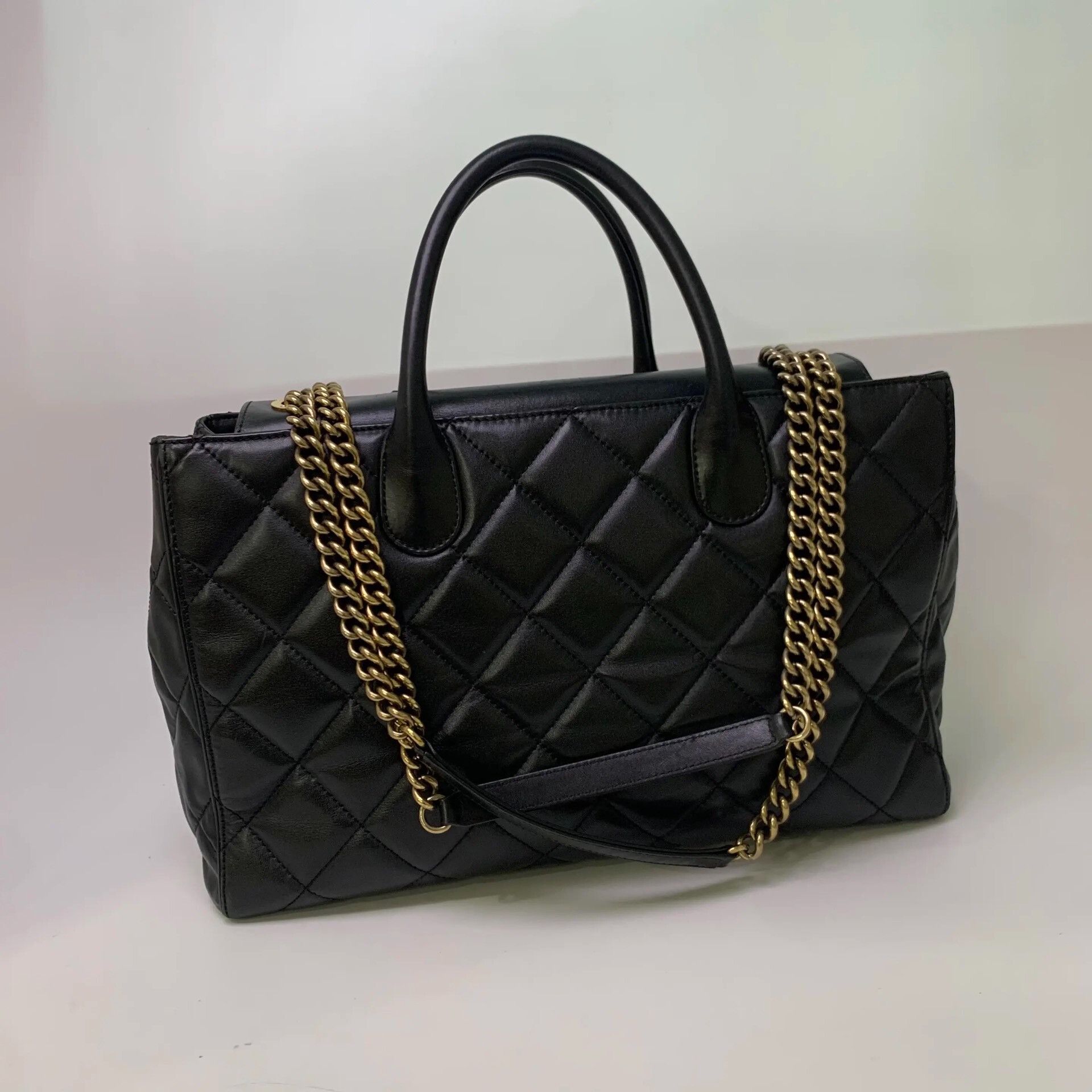 Chanel Pre-loved Bag Very good condition Size ONE SIZE - 4 Thumbnail