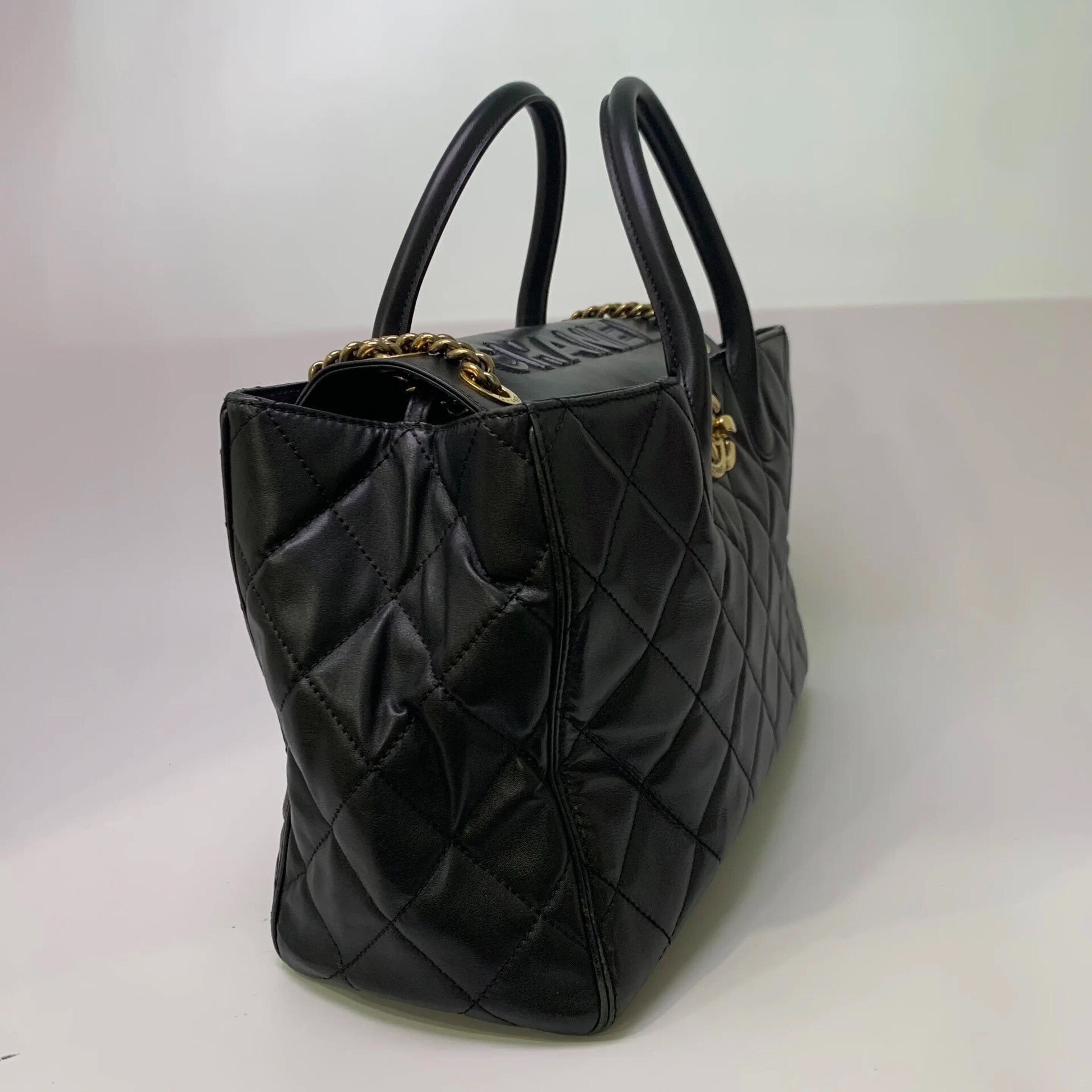 Chanel Pre-loved Bag Very good condition Size ONE SIZE - 3 Thumbnail