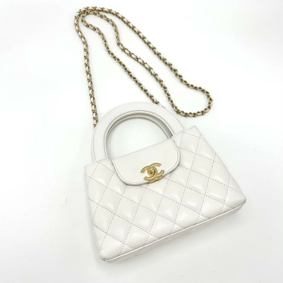 Chanel Pre-loved Bag Very good condition Size ONE SIZE - 4 Thumbnail