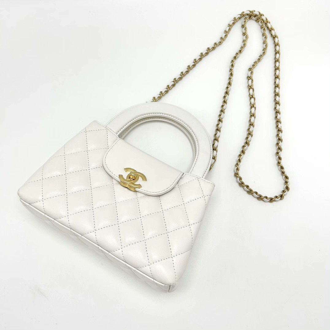 Chanel Pre-loved Bag Very good condition Size ONE SIZE - 3 Thumbnail