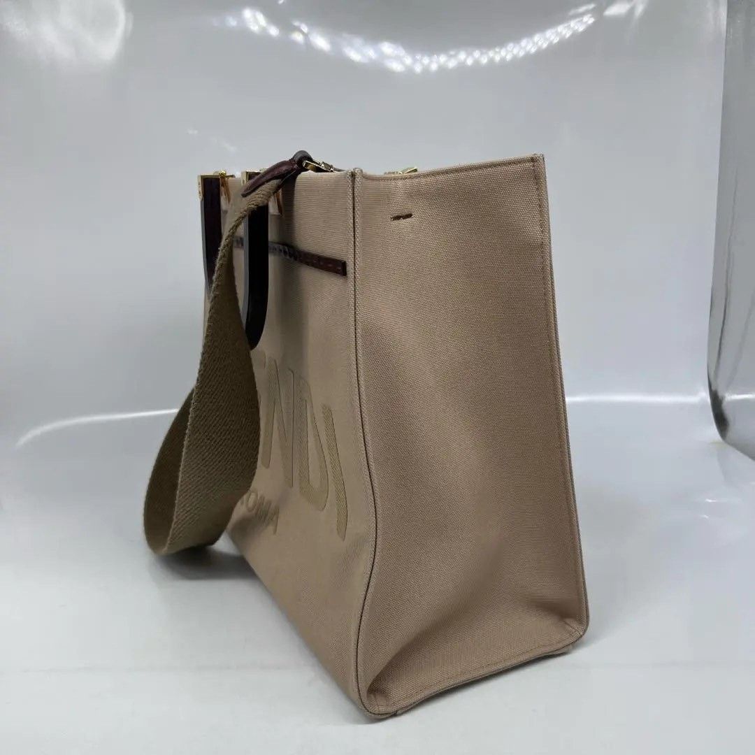 Fendi Pre-loved Bag Very good condition Size ONE SIZE - 2 Thumbnail