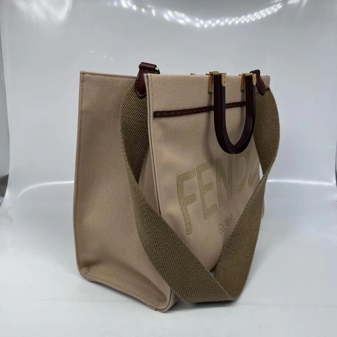 Fendi Pre-loved Bag Very good condition Size ONE SIZE - 3 Thumbnail
