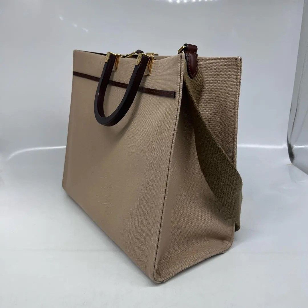 Fendi Pre-loved Bag Very good condition Size ONE SIZE - 4 Thumbnail