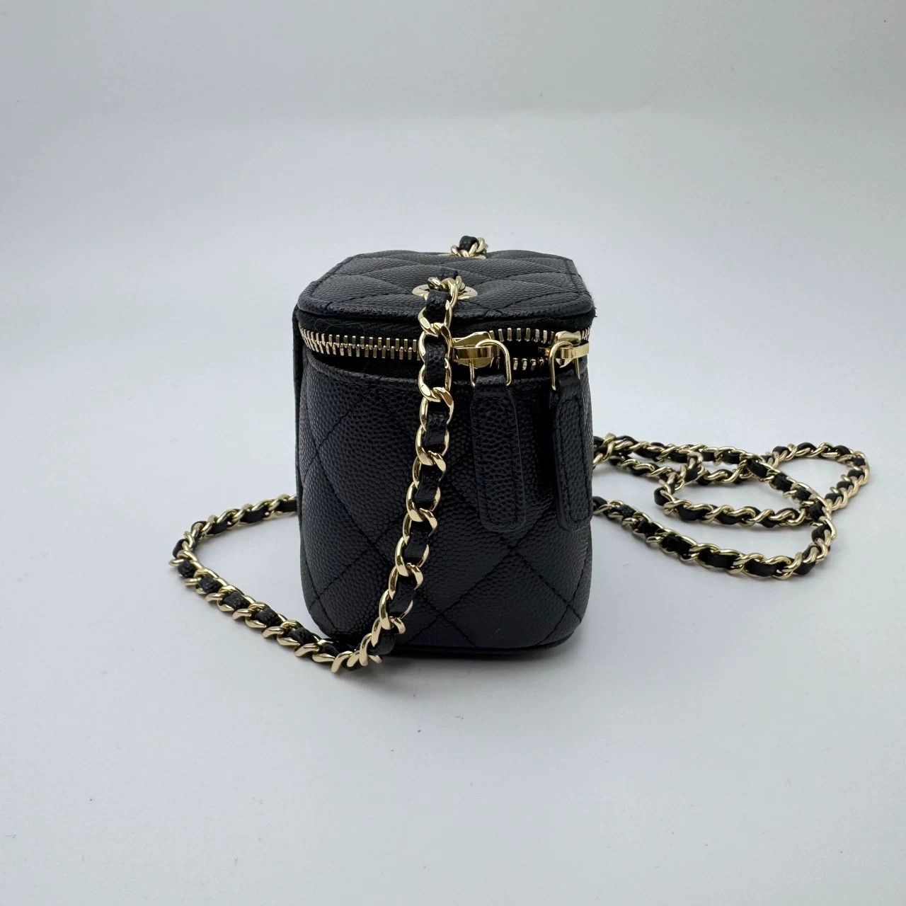 Chanel Pre-loved Bag Very good condition Size ONE SIZE - 6 Thumbnail
