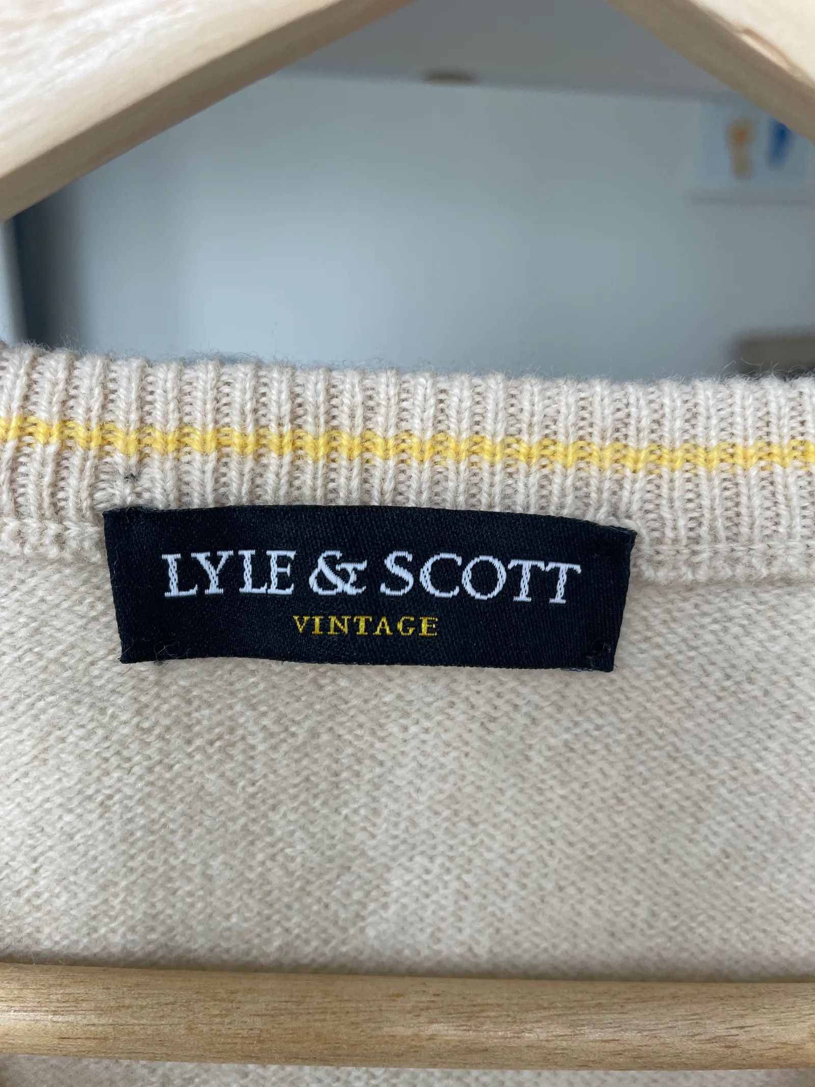 Lyle & Scott Lyle & Scott Lule & Scott Vintage Sweater Size M / US 6-8 / IT 42-44 - 2 Thumbnail